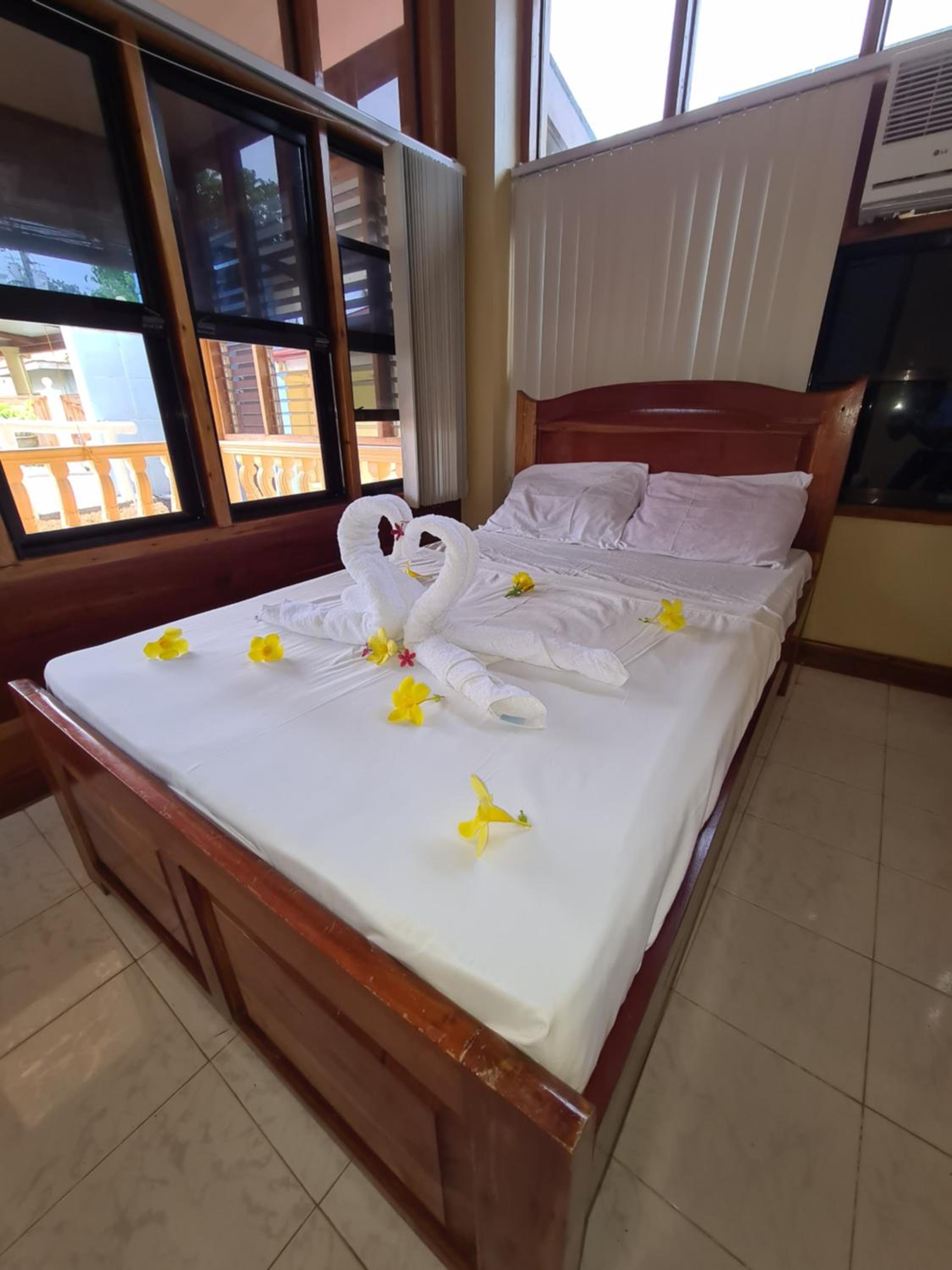 Double Room - Photo 7