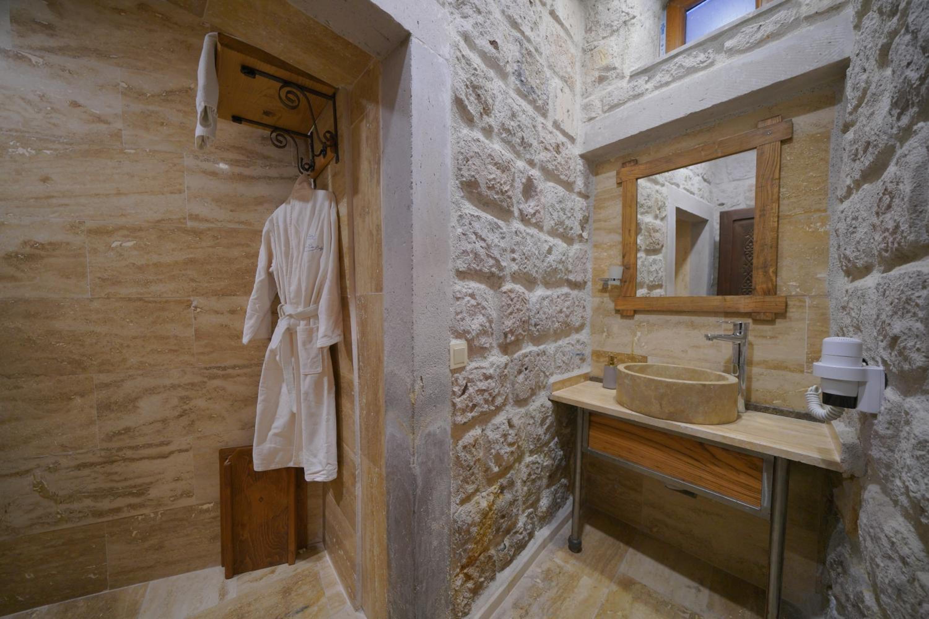 Junior Stone Room - Photo 13