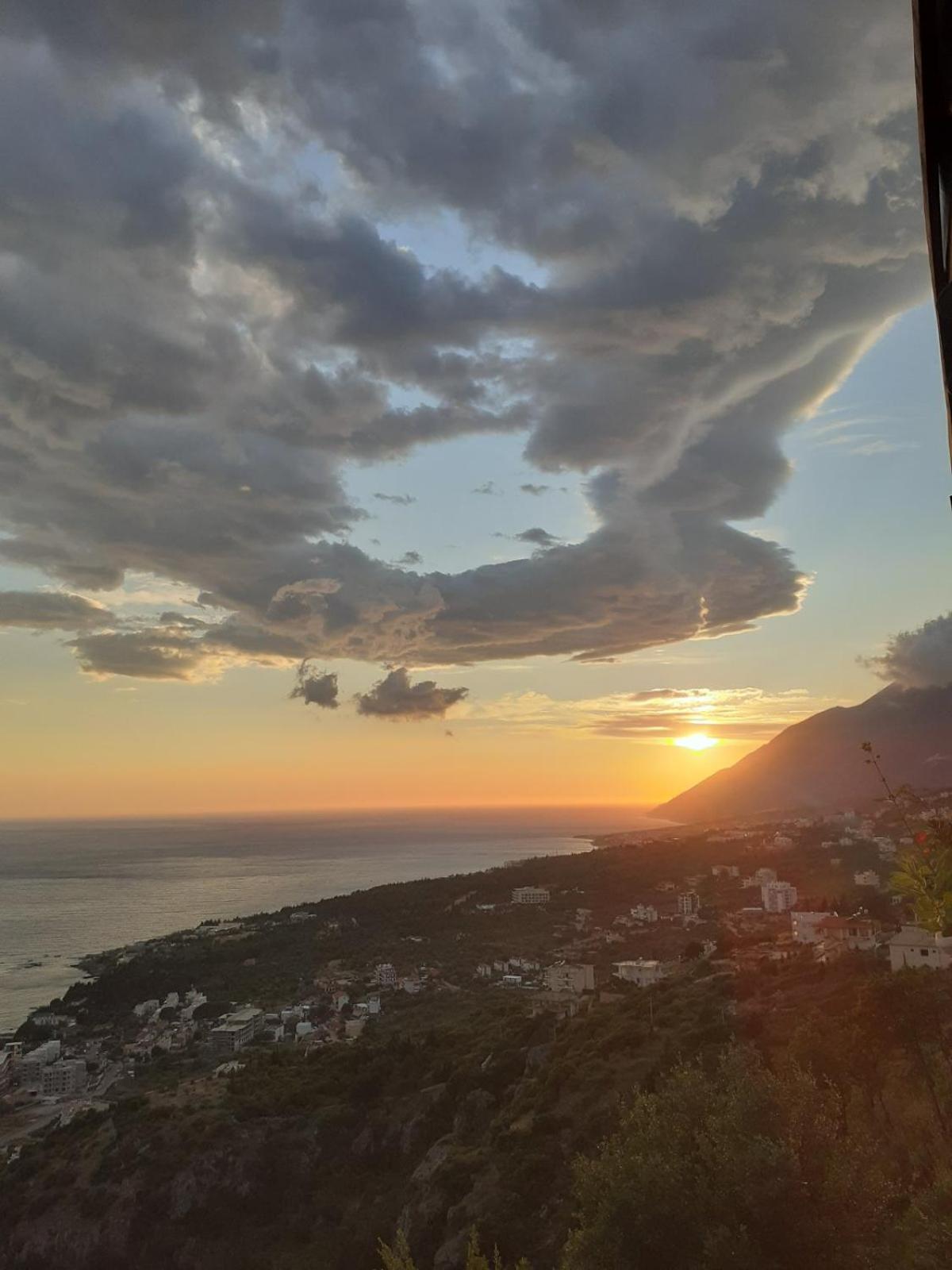 Standard Triple Room with Sea View