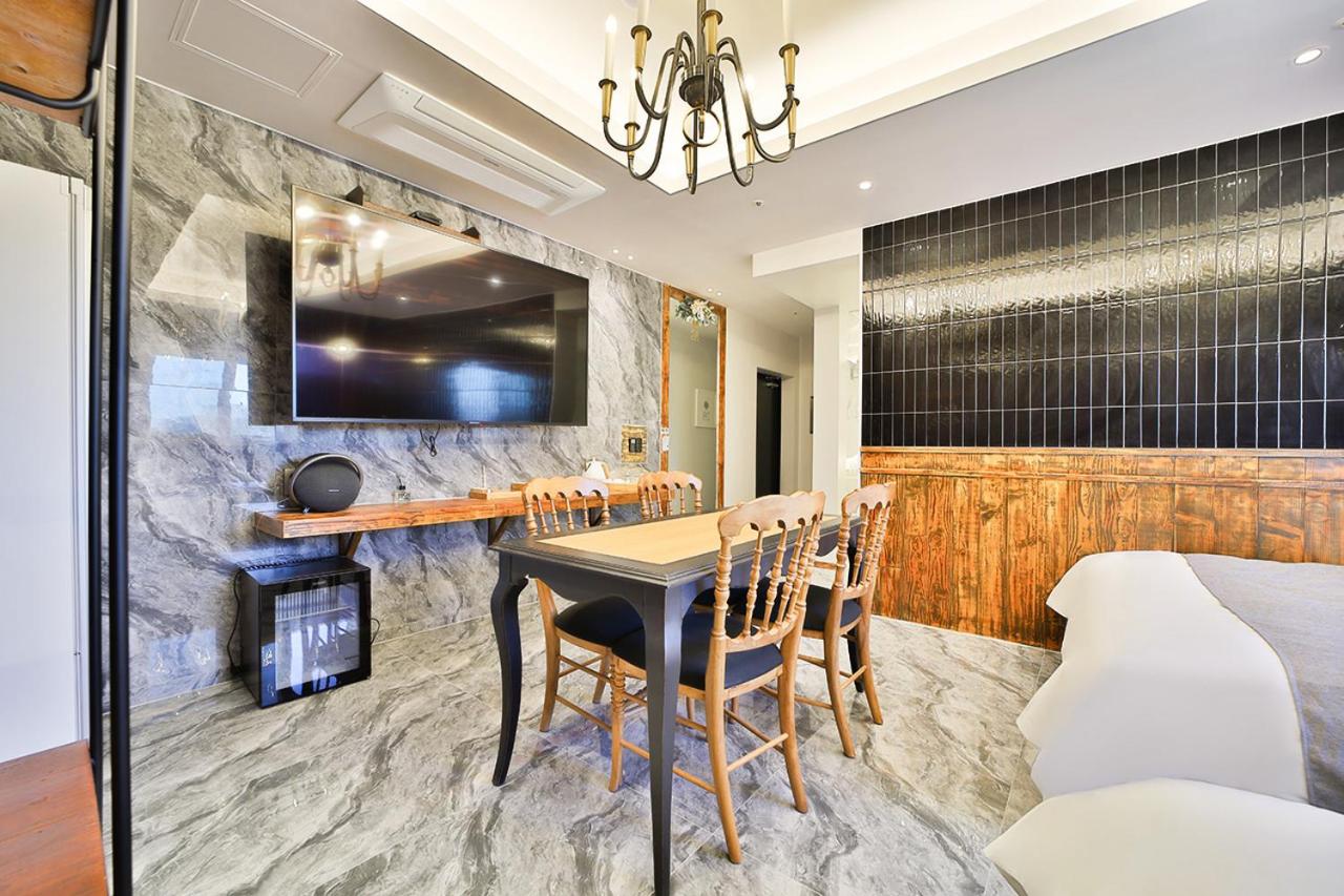 Family Suite - Photo 6