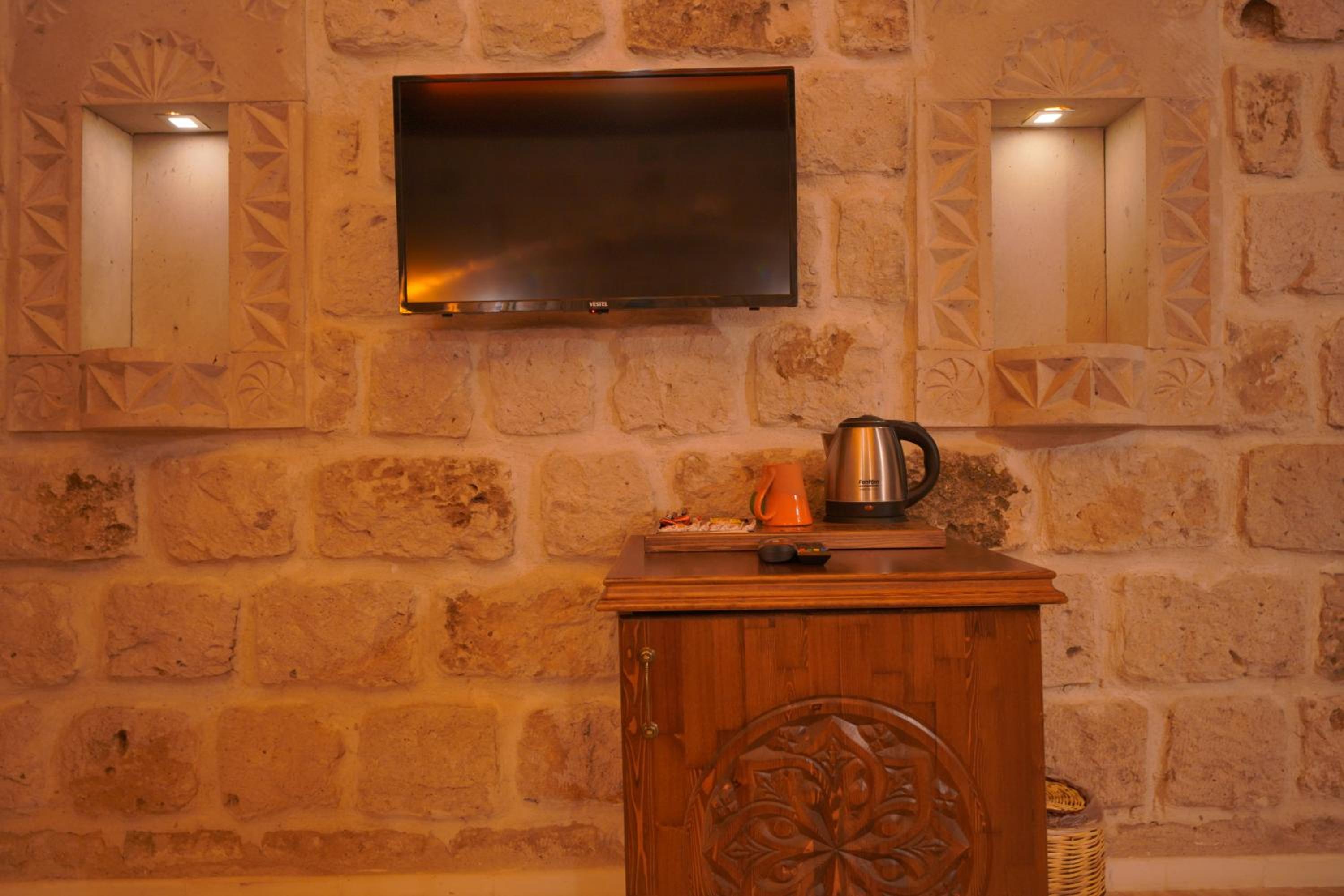 Executive Suite - Photo 5