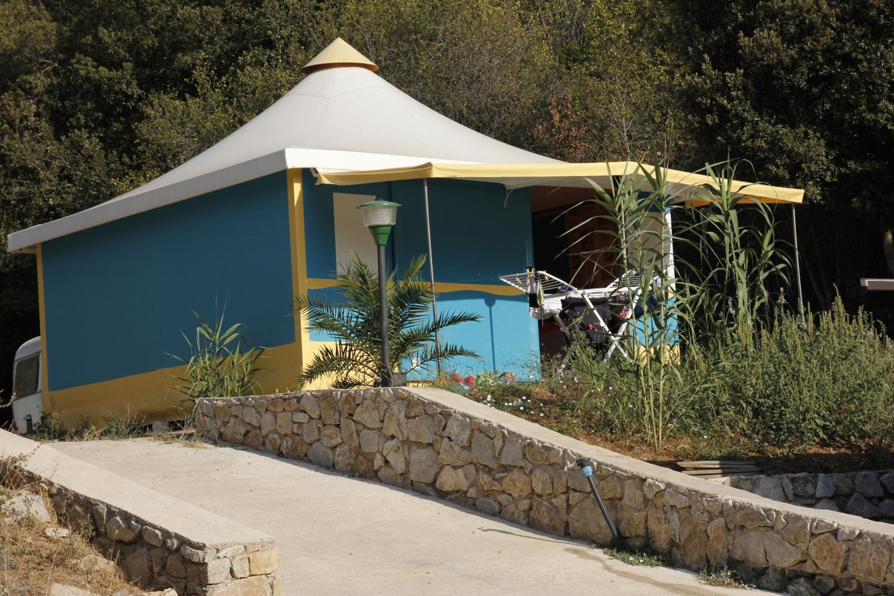 Tent with Private Bathroom - Photo 2