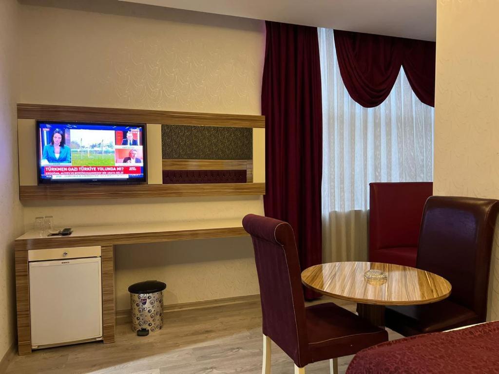 Standard Double Room - Photo 9