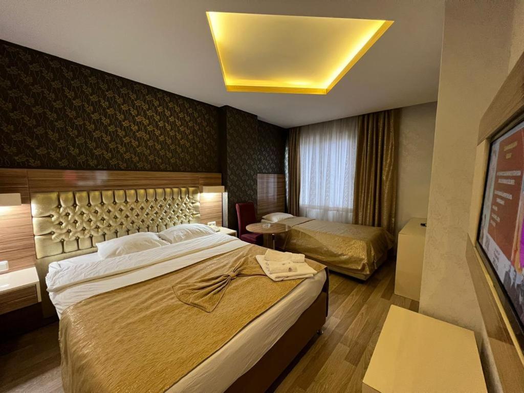 Standard Double Room - Photo 7