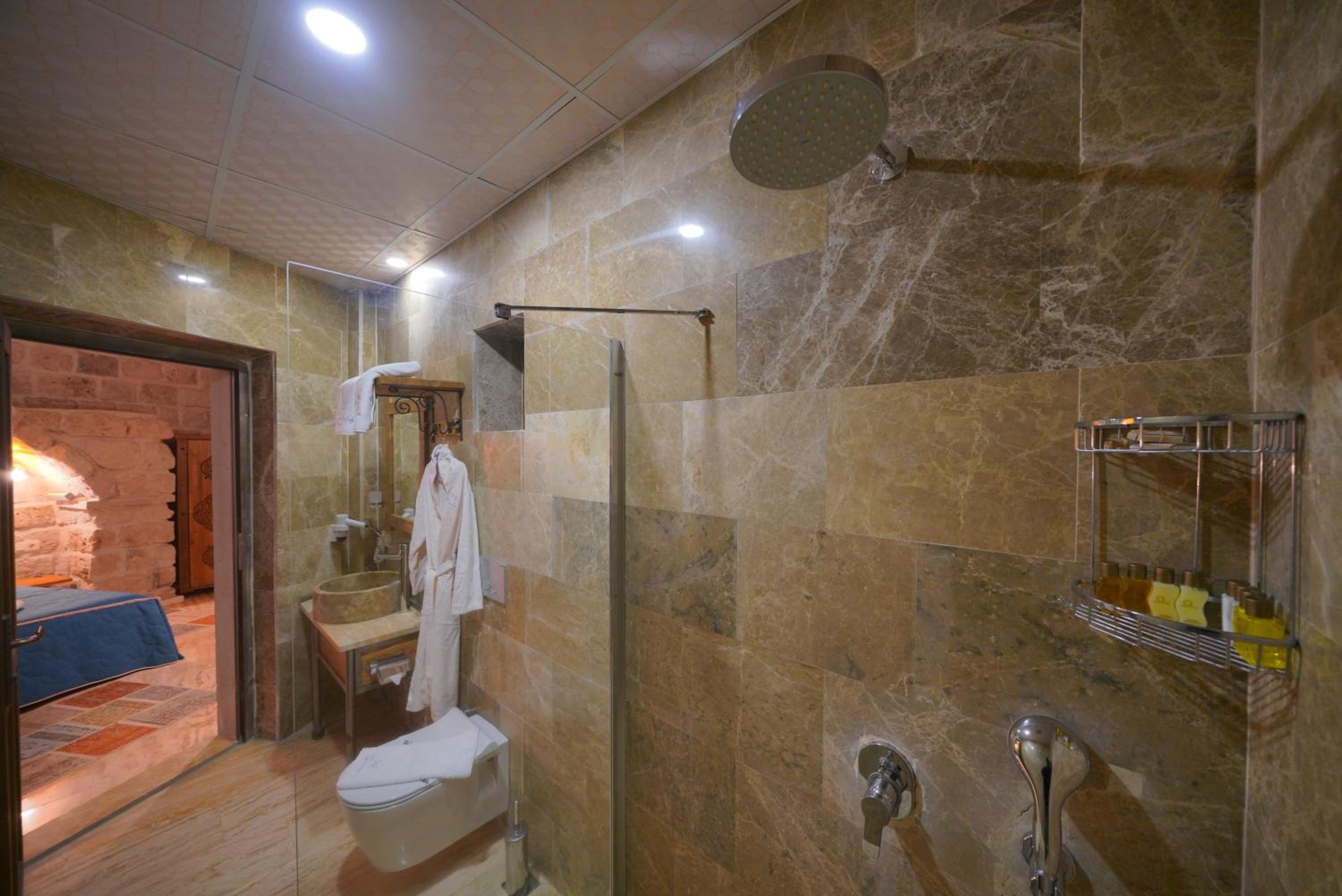 Superior Double Room - Photo 12