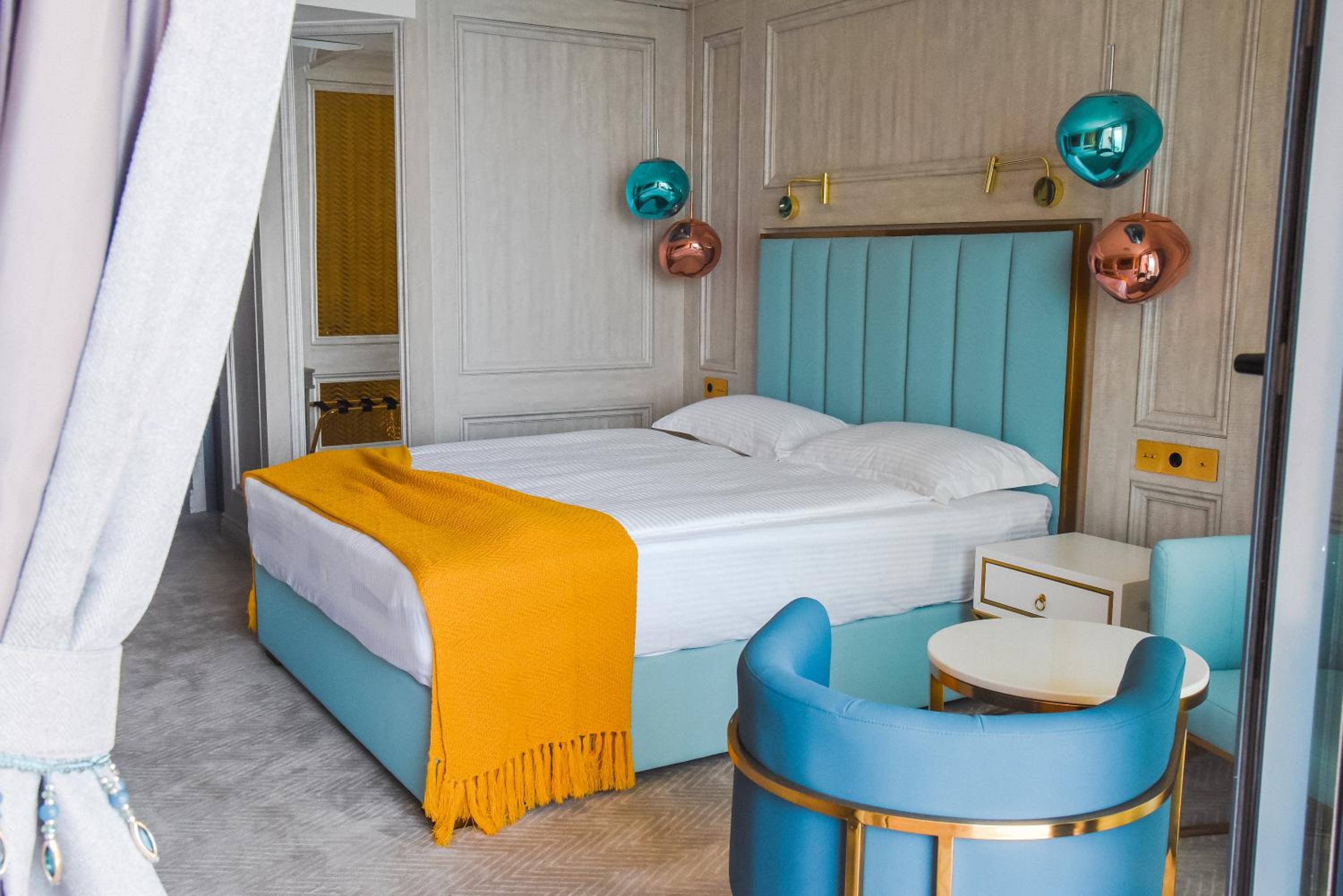 Deluxe Double Room with Balcony and Sea View photo 3