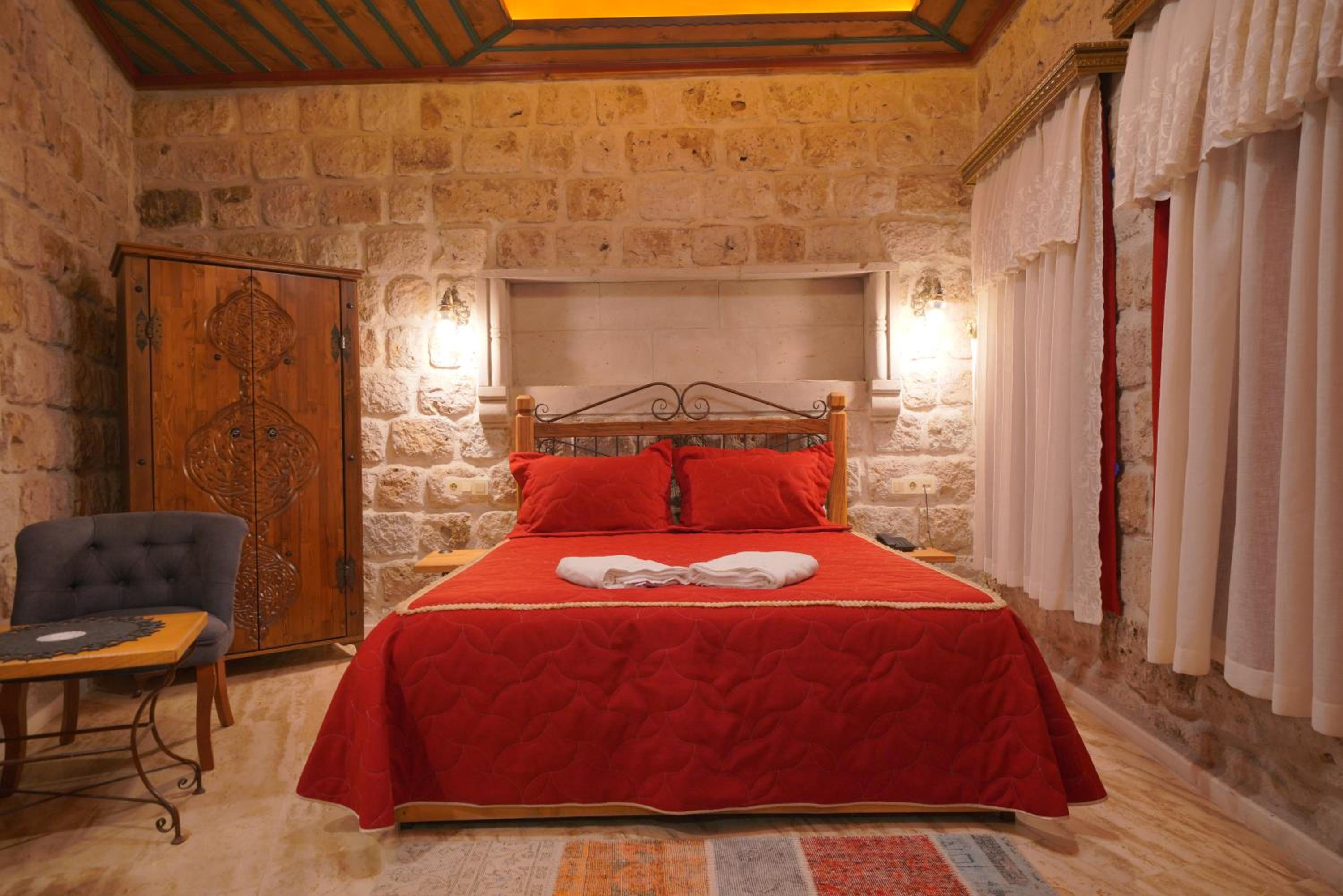 Double Room - Photo 2