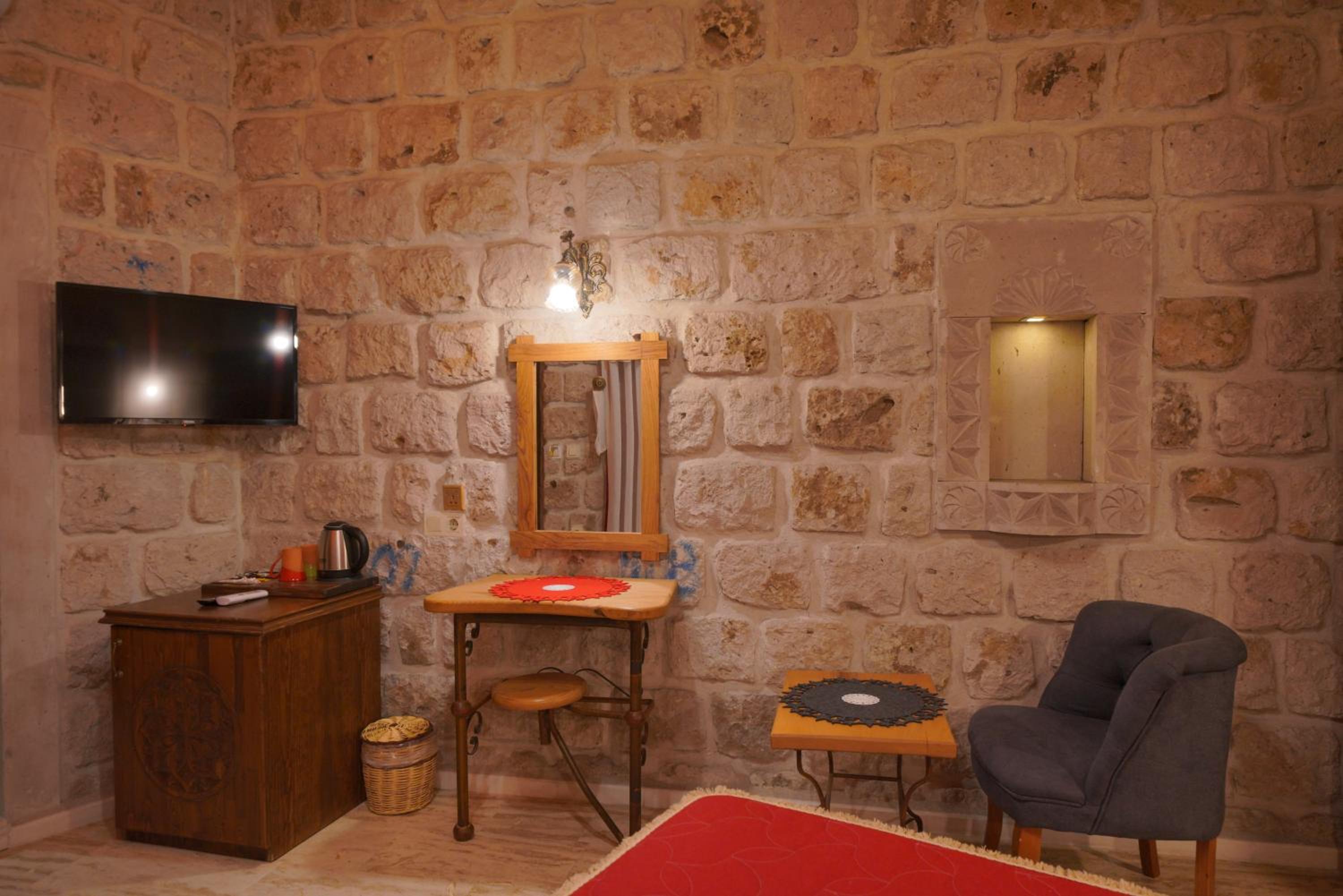 Double Room - Photo 13