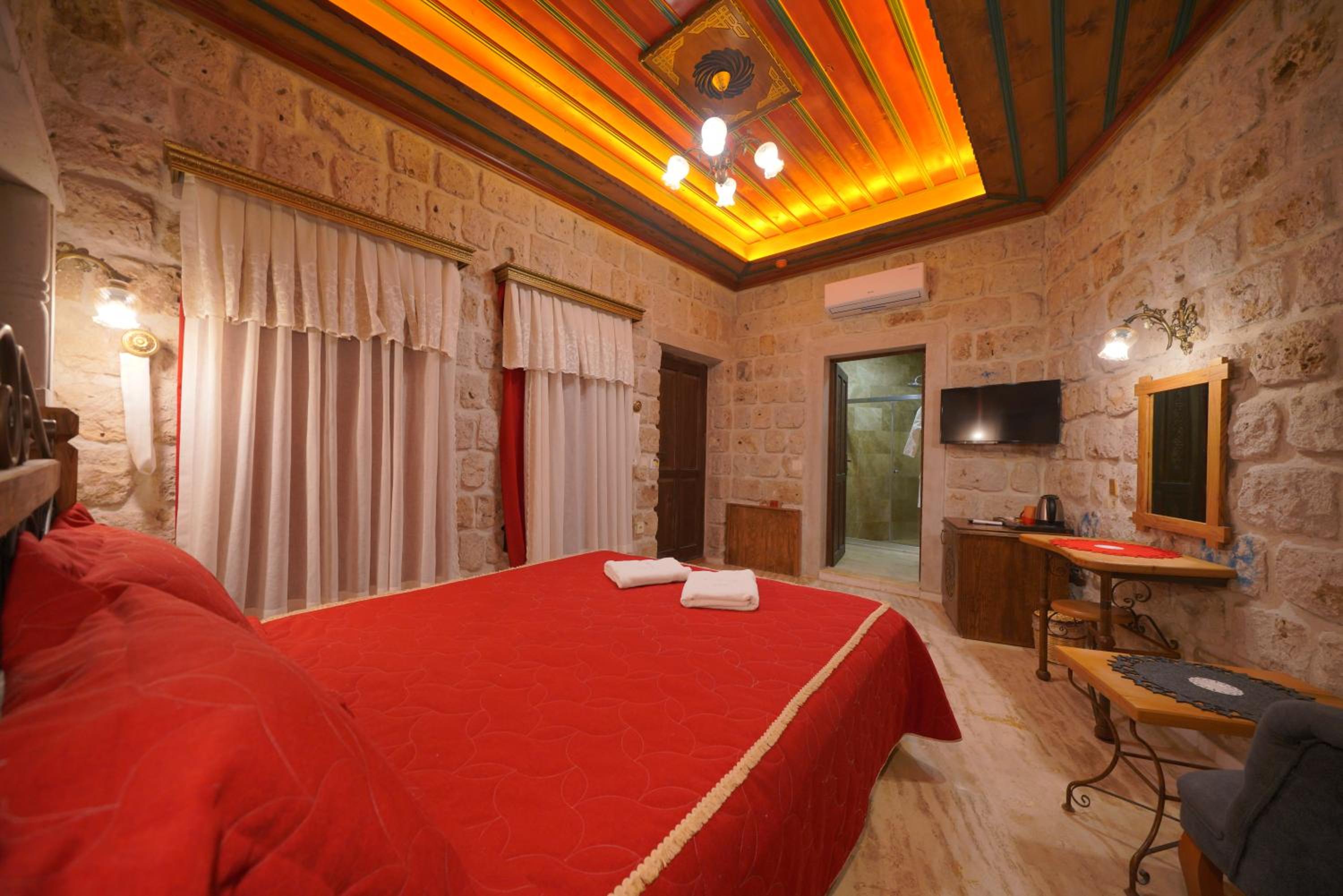 Double Room - Photo 3