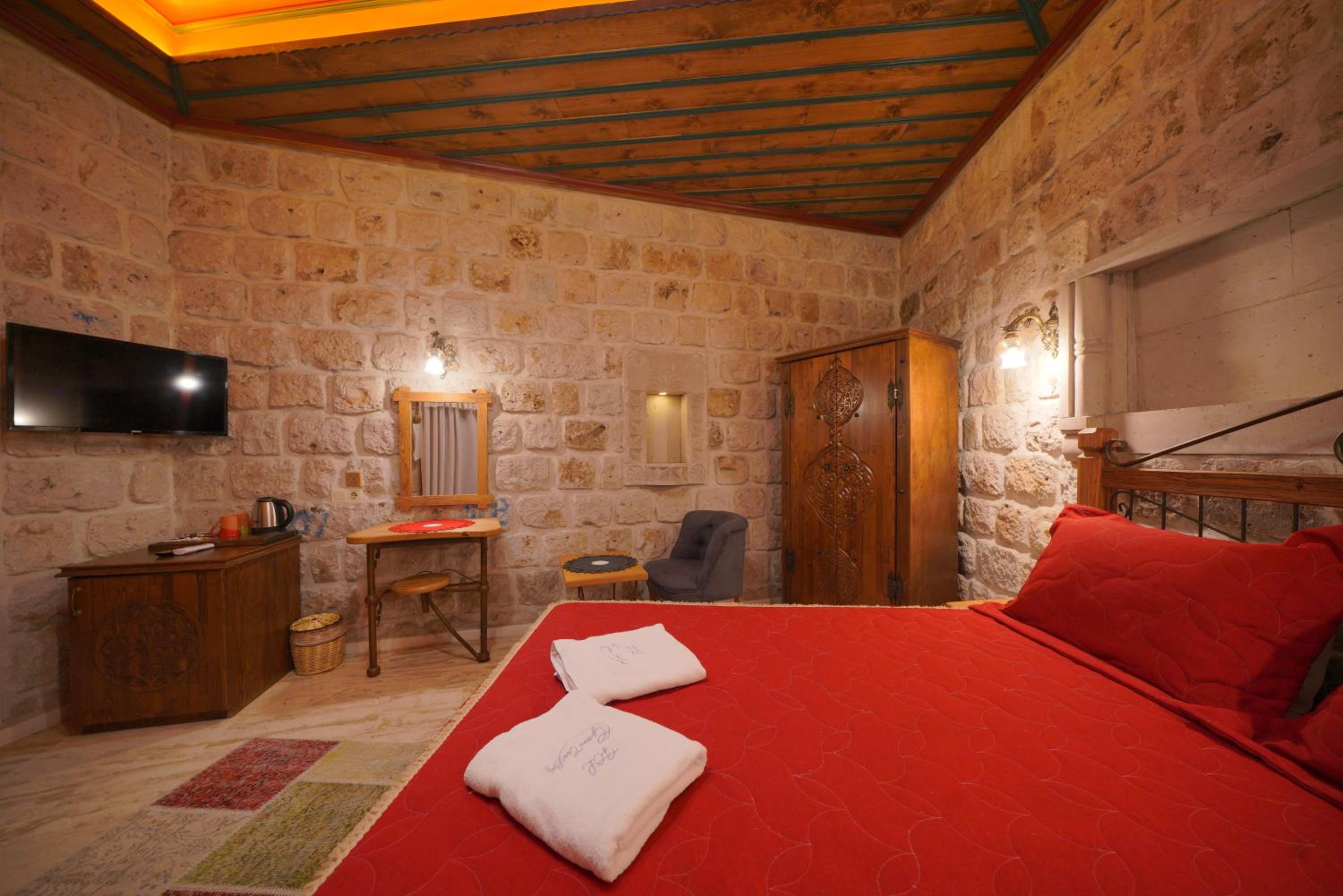 Double Room - Photo 4