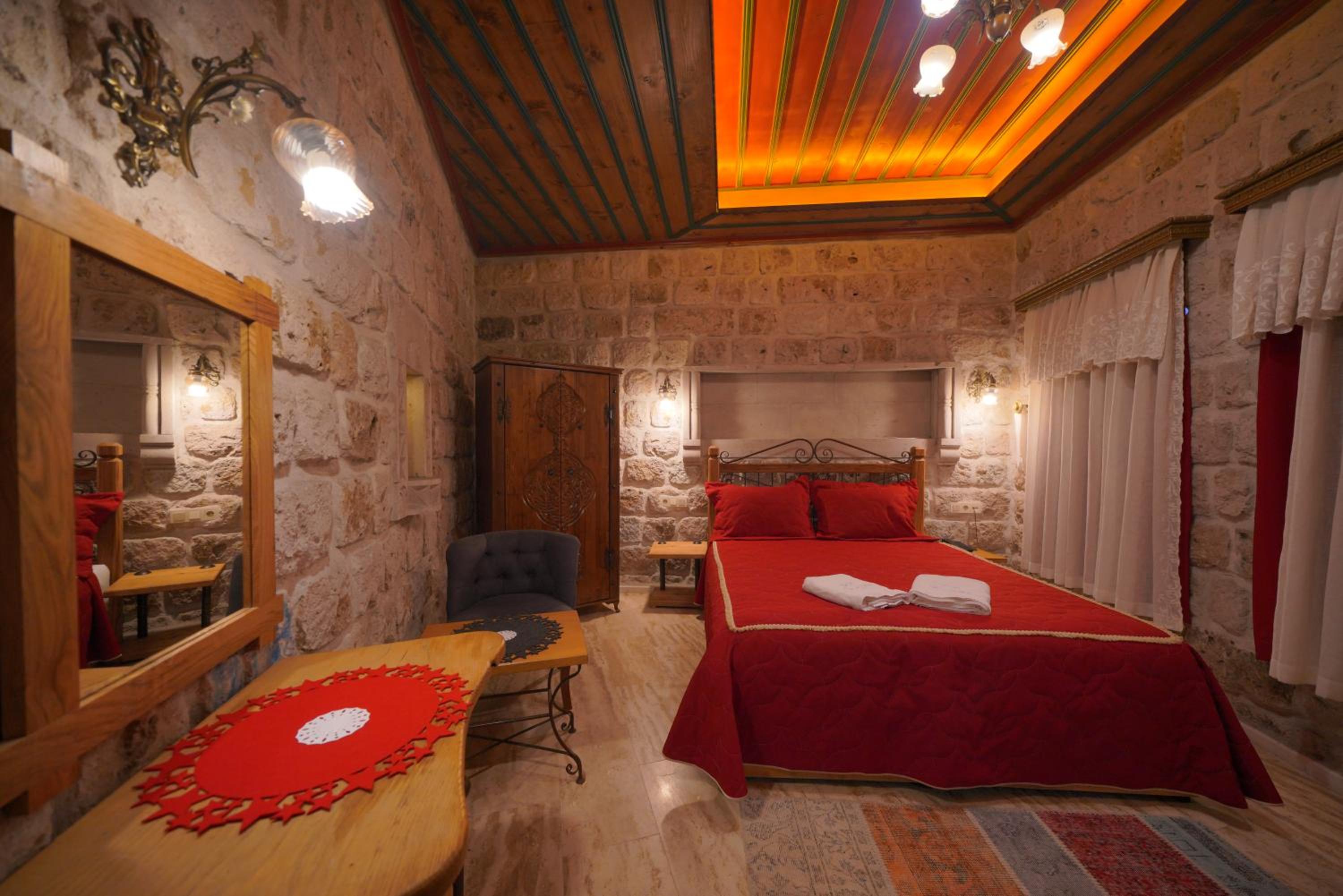 Double Room - Photo 6
