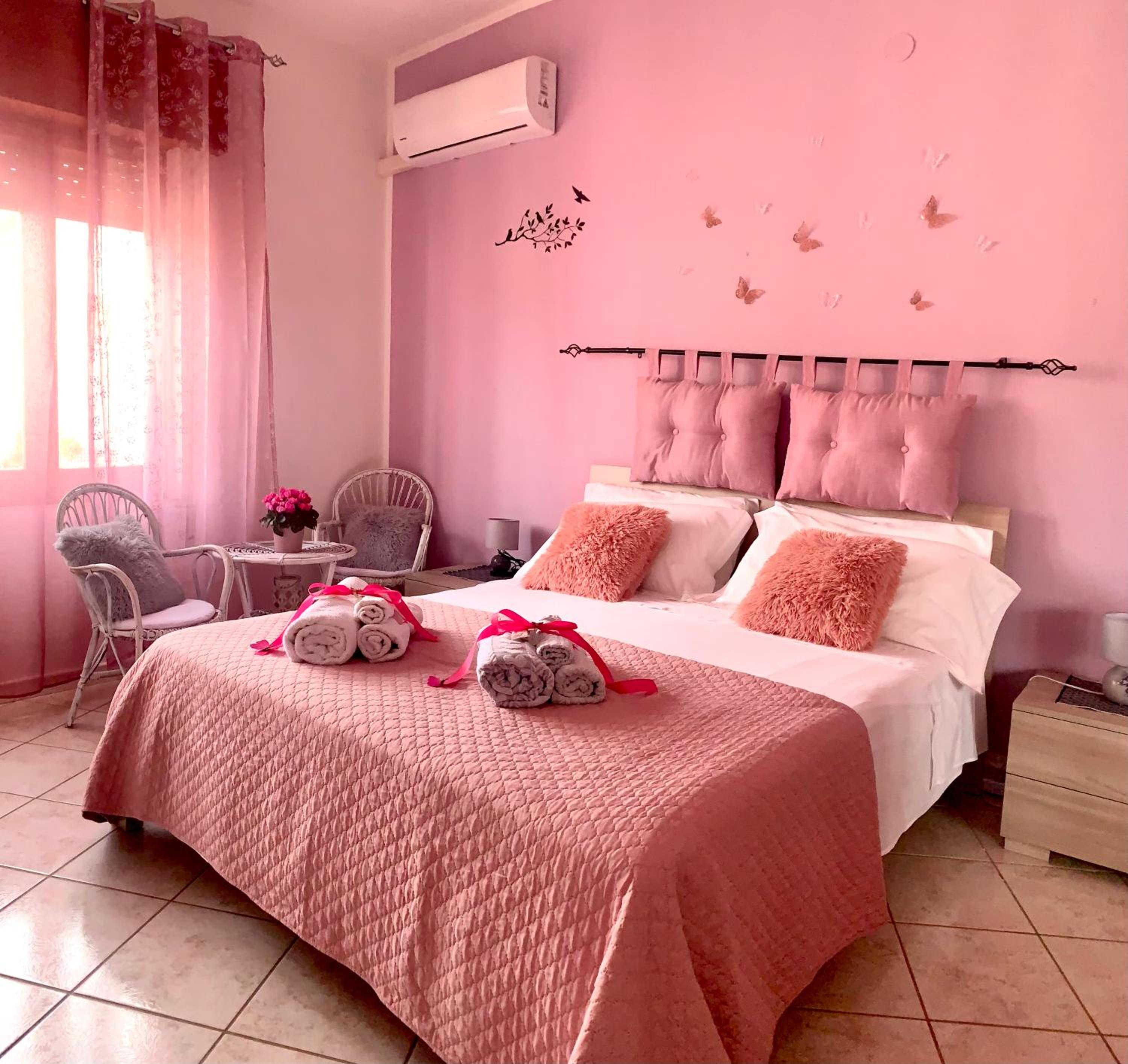 Two-Bedroom House - Photo 13