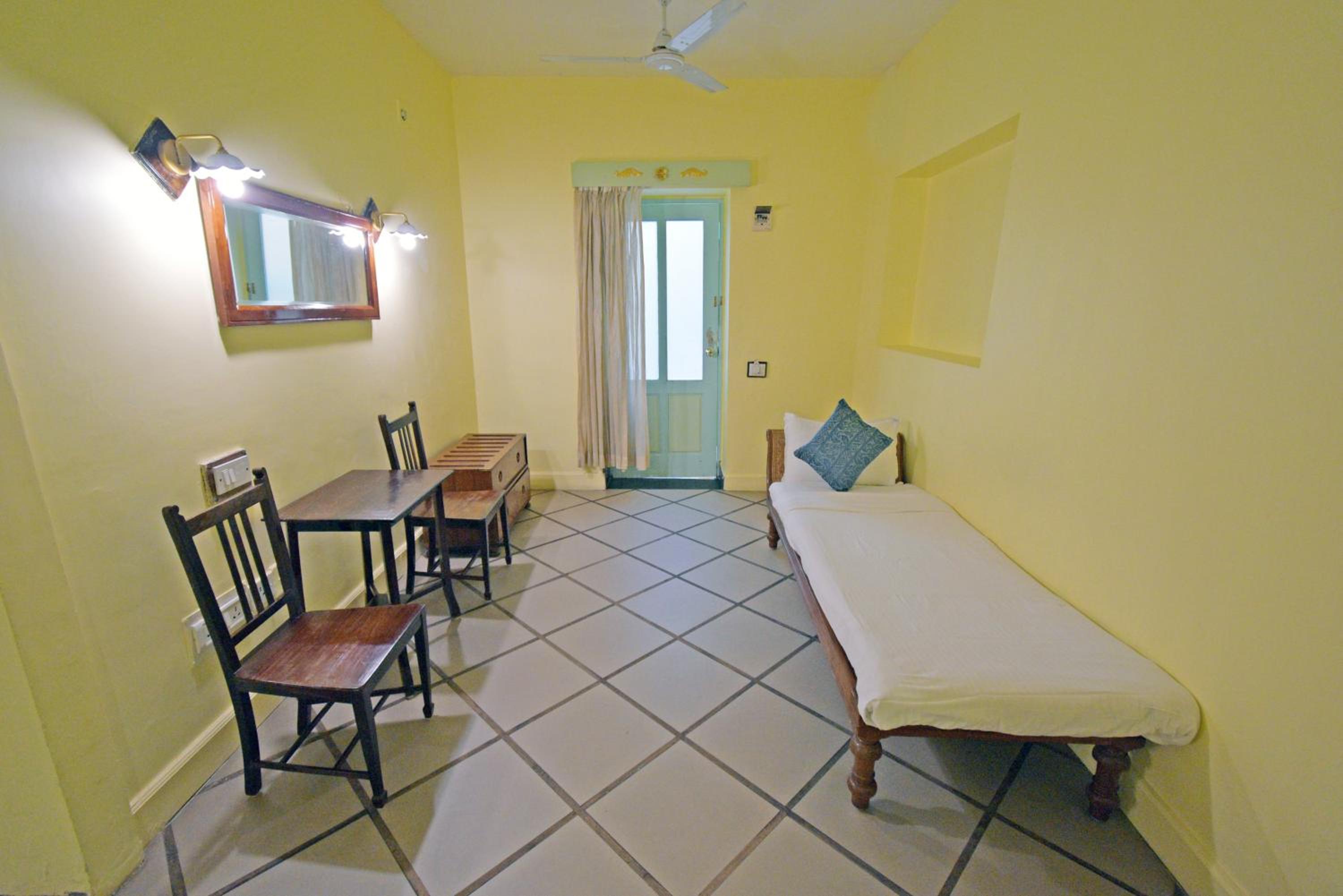 King Suite - Photo 7