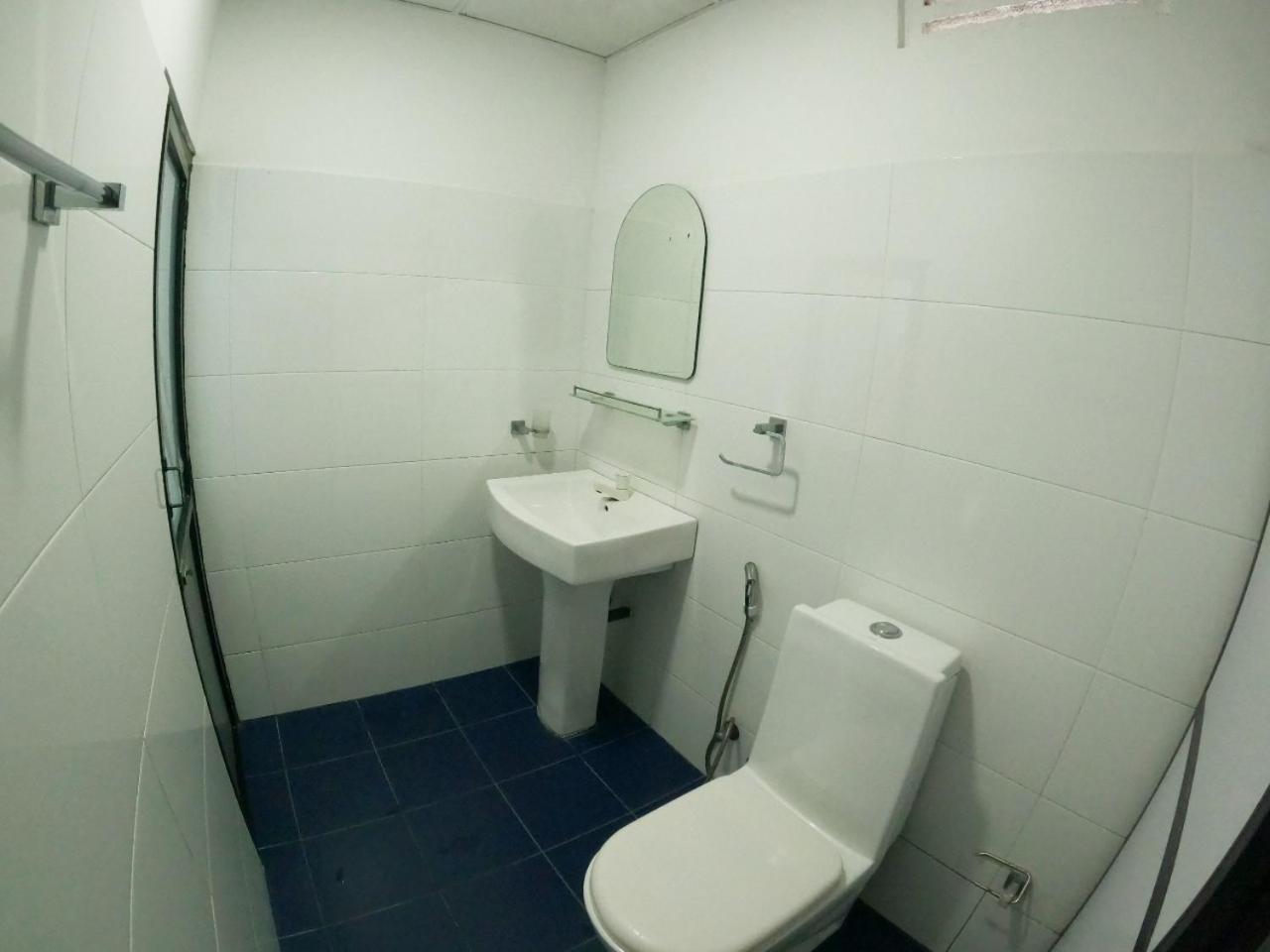 Economy Double or Twin Room photo 3