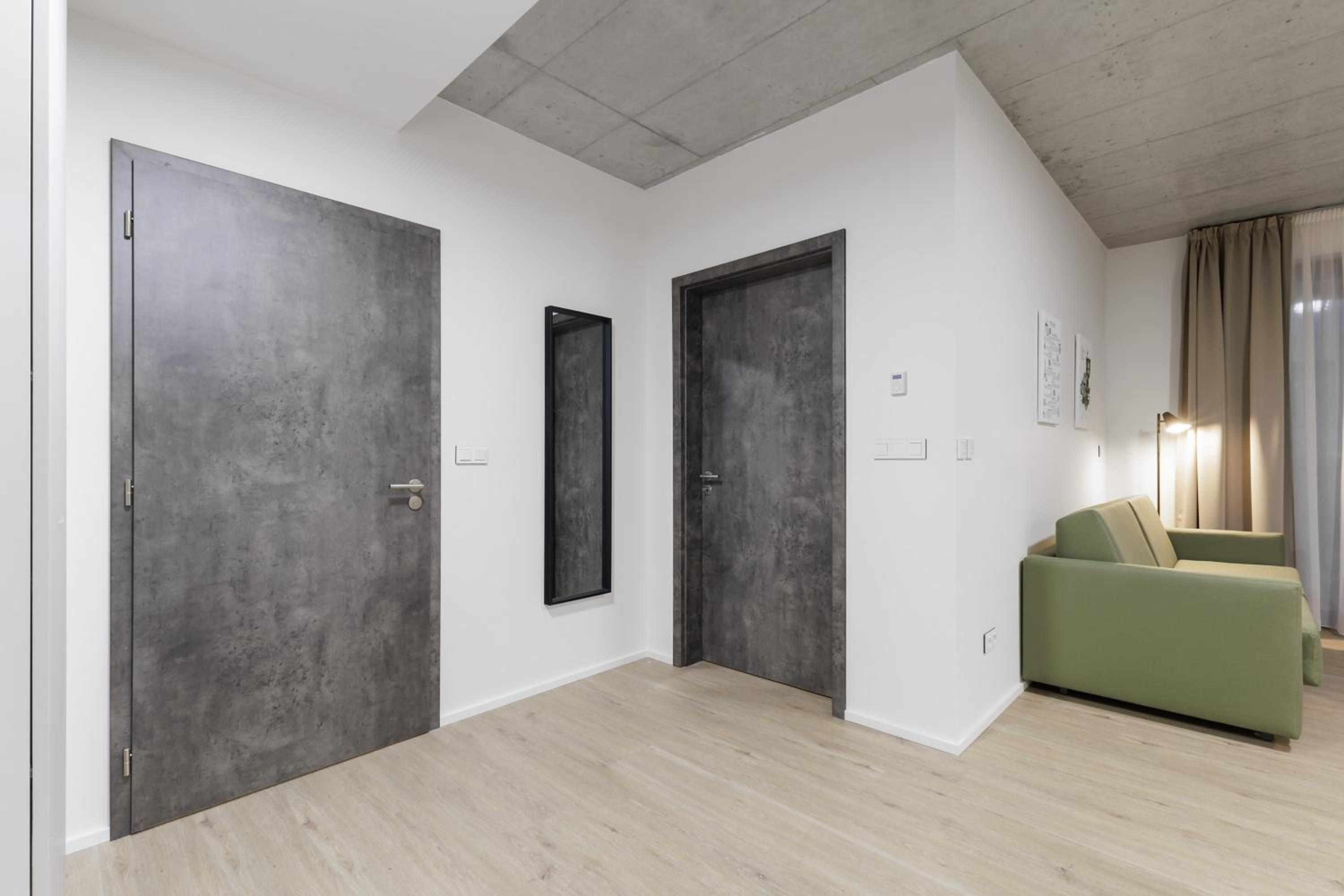 Apartment - Ground Floor photo 2
