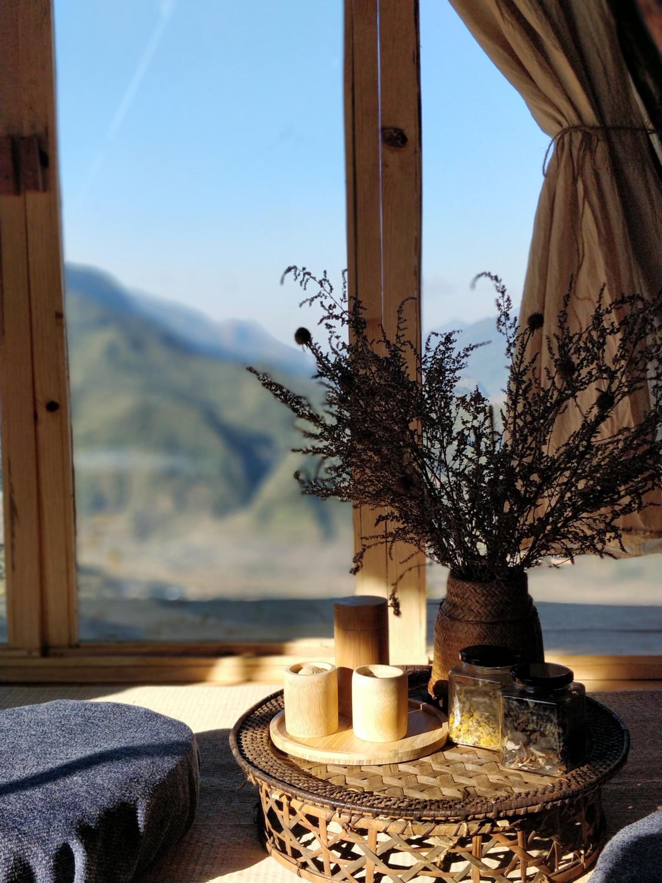 Apartment with Mountain View photo 3