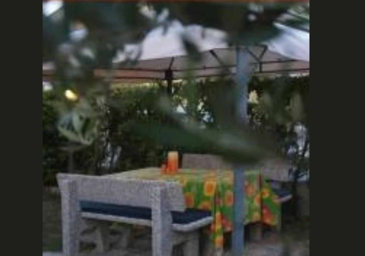 Two-Bedroom Apartment (6 Adults) - Ground Floor - Photo 12
