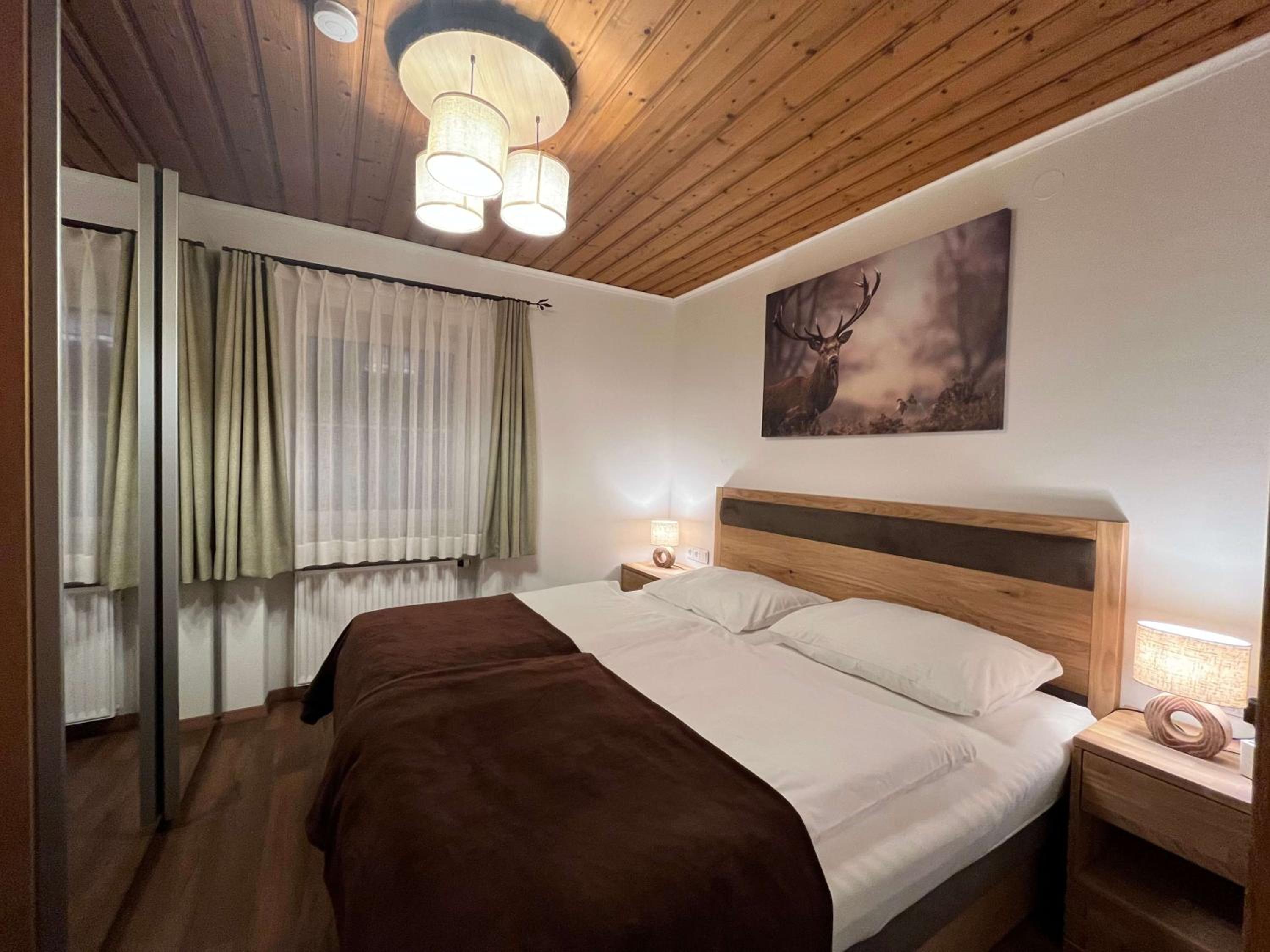 One-Bedroom Apartment - Annex