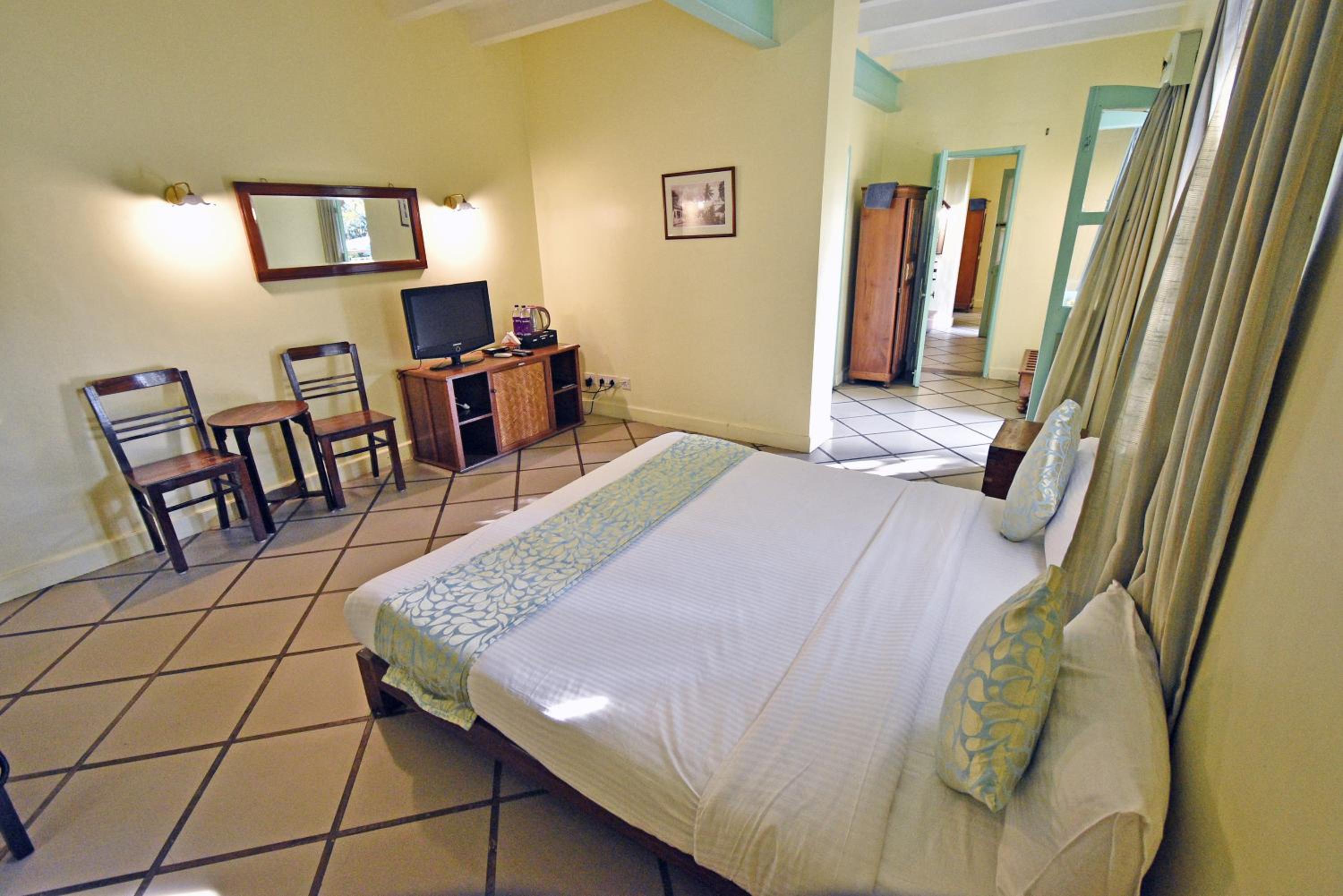 Suite with Balcony - Photo 5