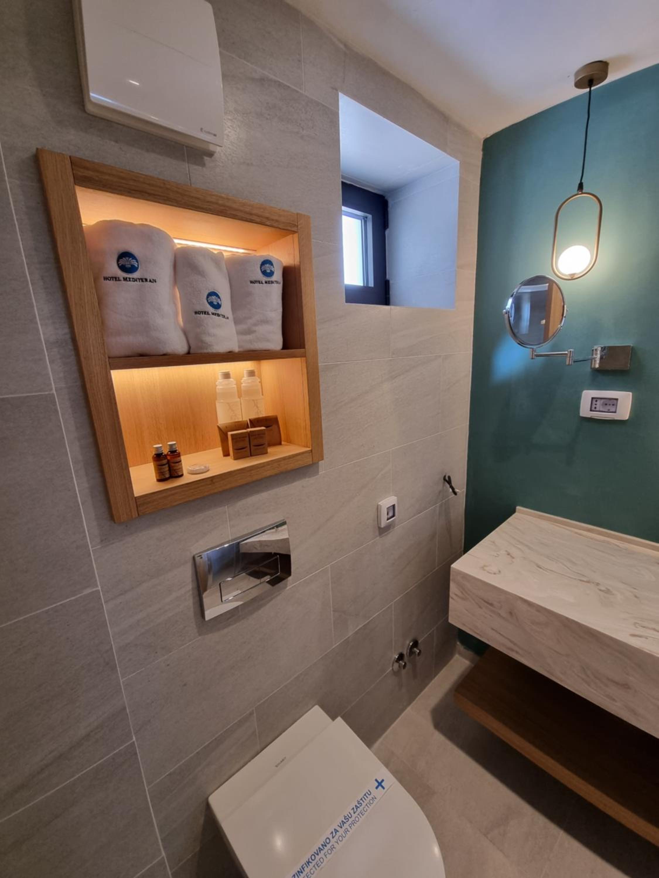 Deluxe Double Room with Balcony and Sea View - Photo 6