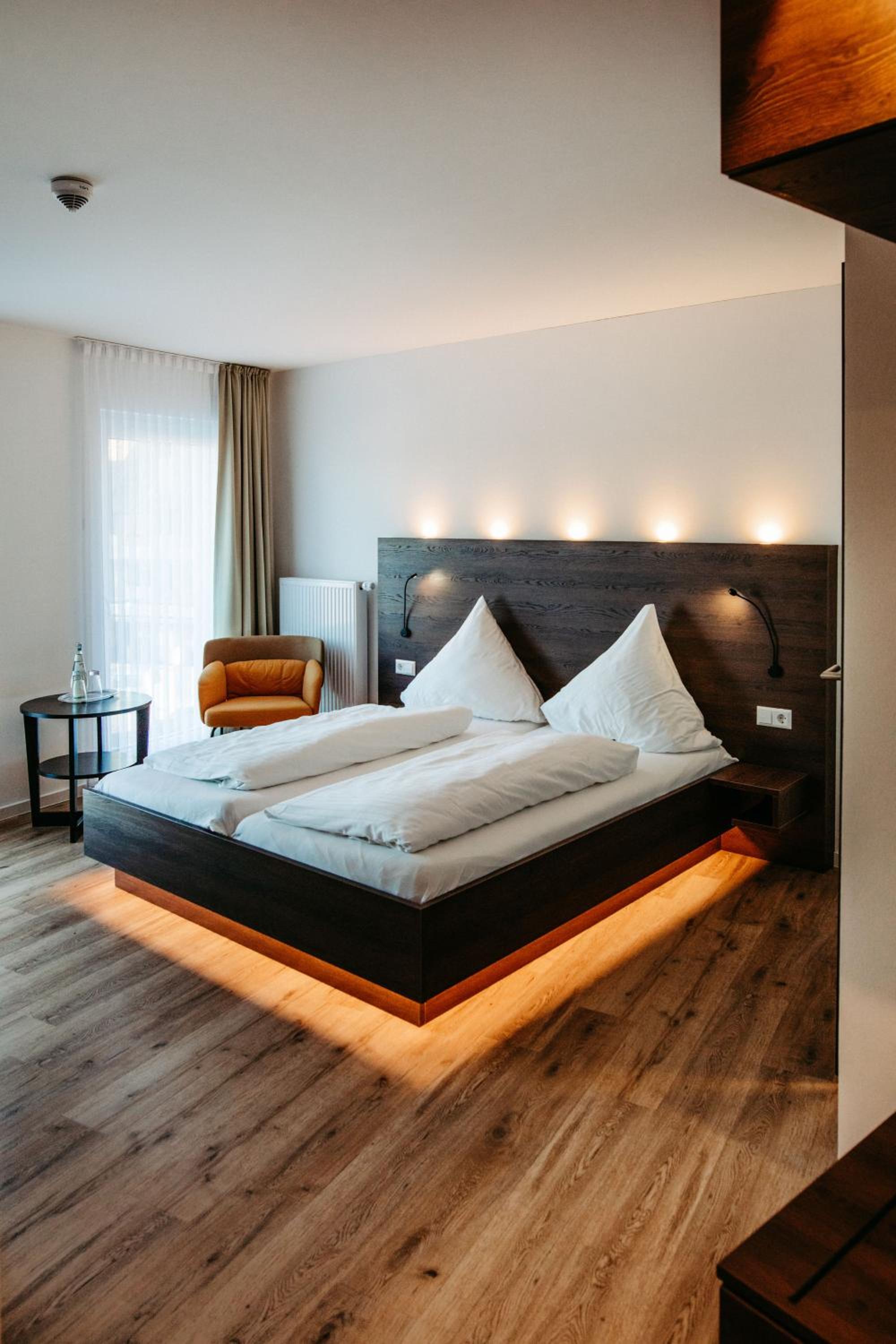 Double Room - Photo 13