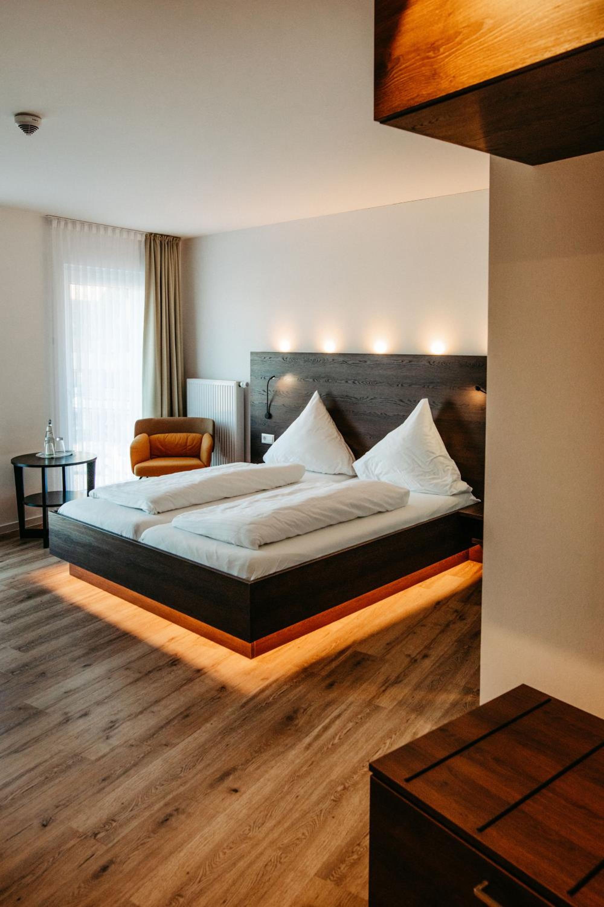 Double Room - Photo 11