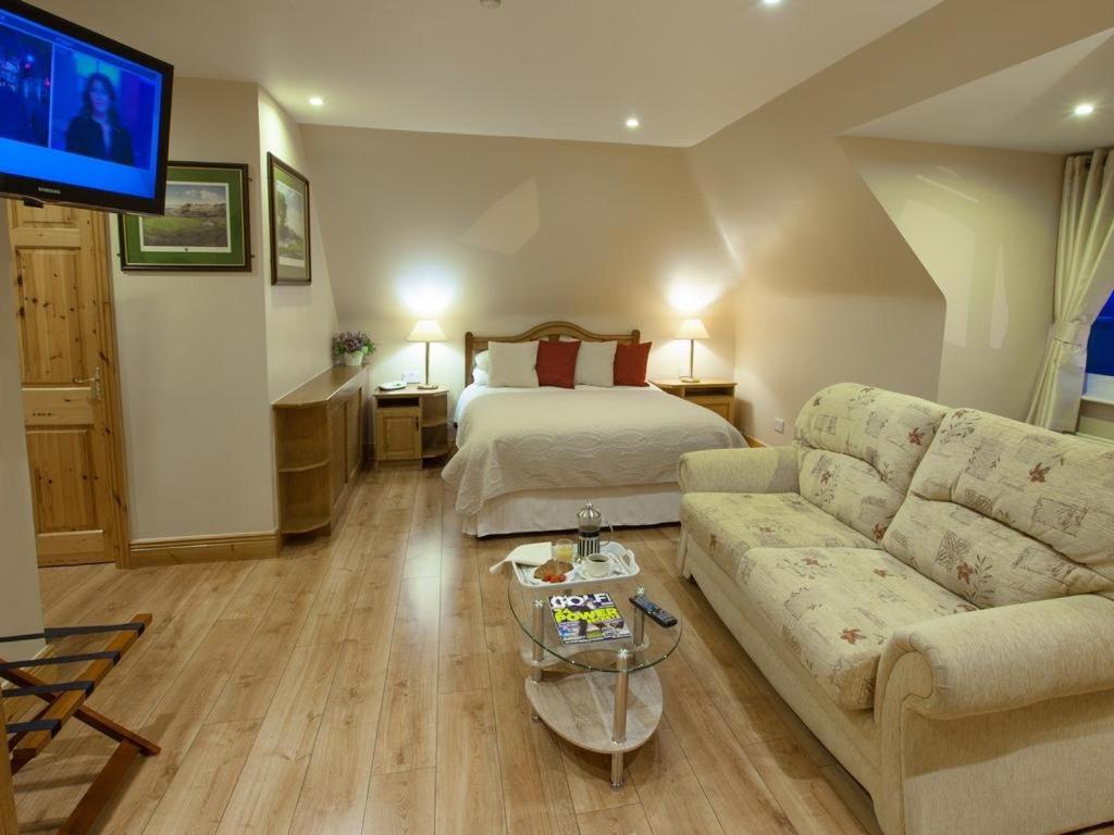 Family Room with Sea View