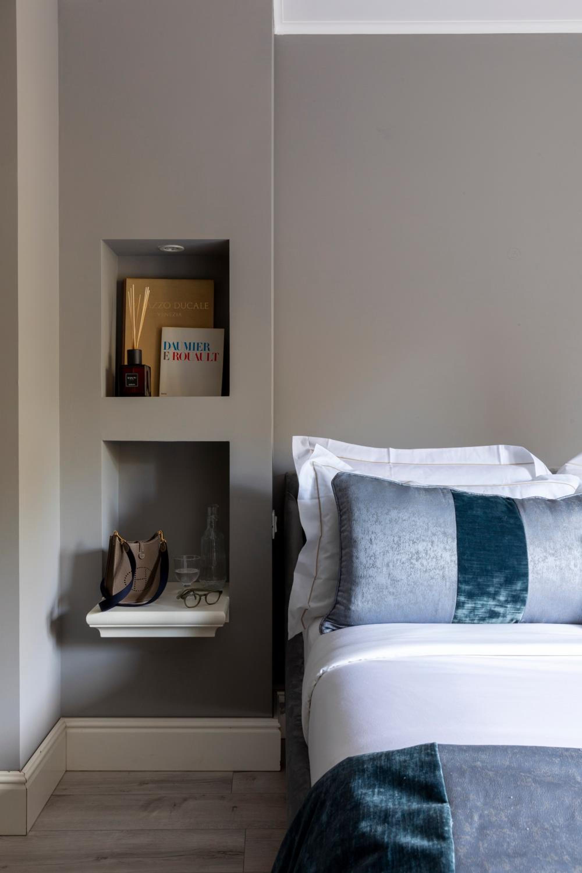 Superior King Room photo 1