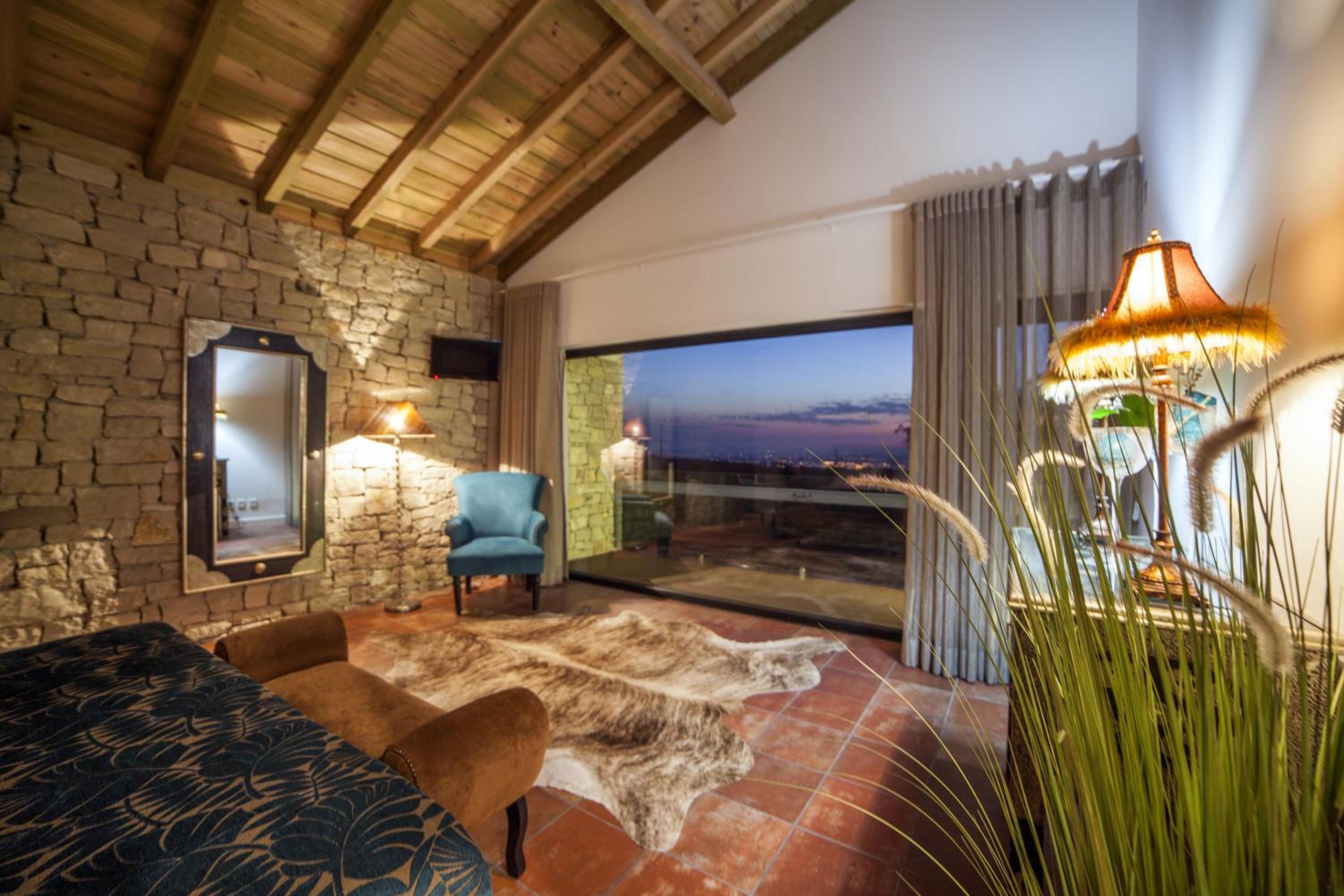 Suite photo 1