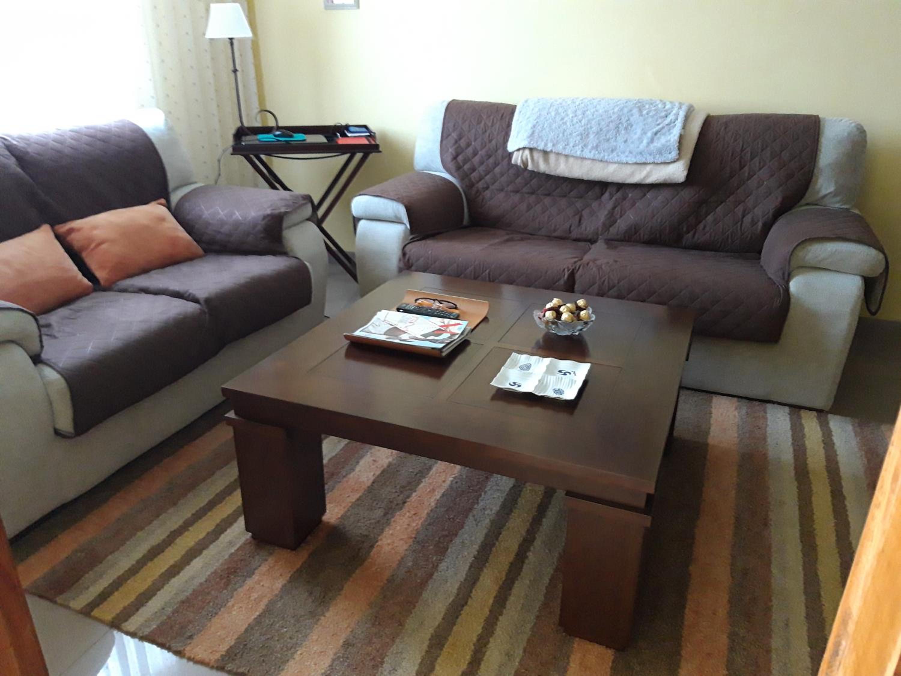 Casa de cuatro habitaciones