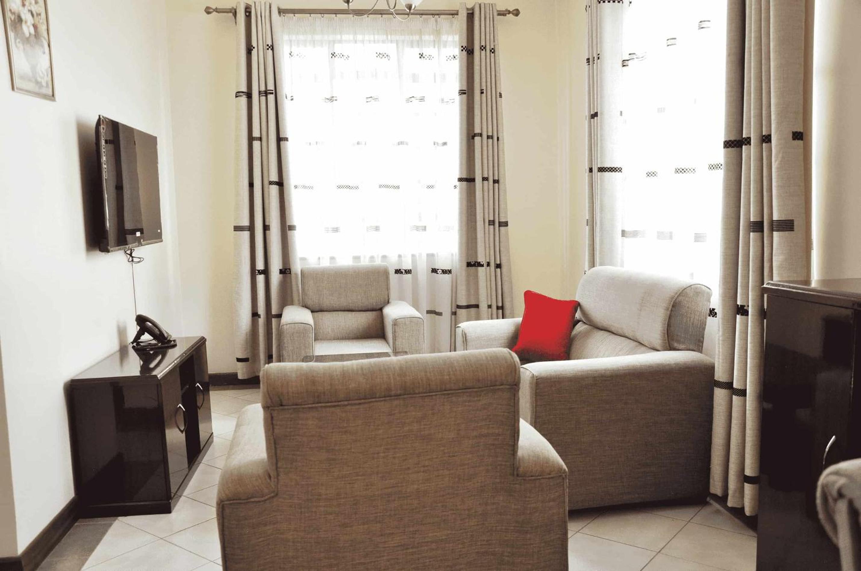 Superior King Room - Photo 9