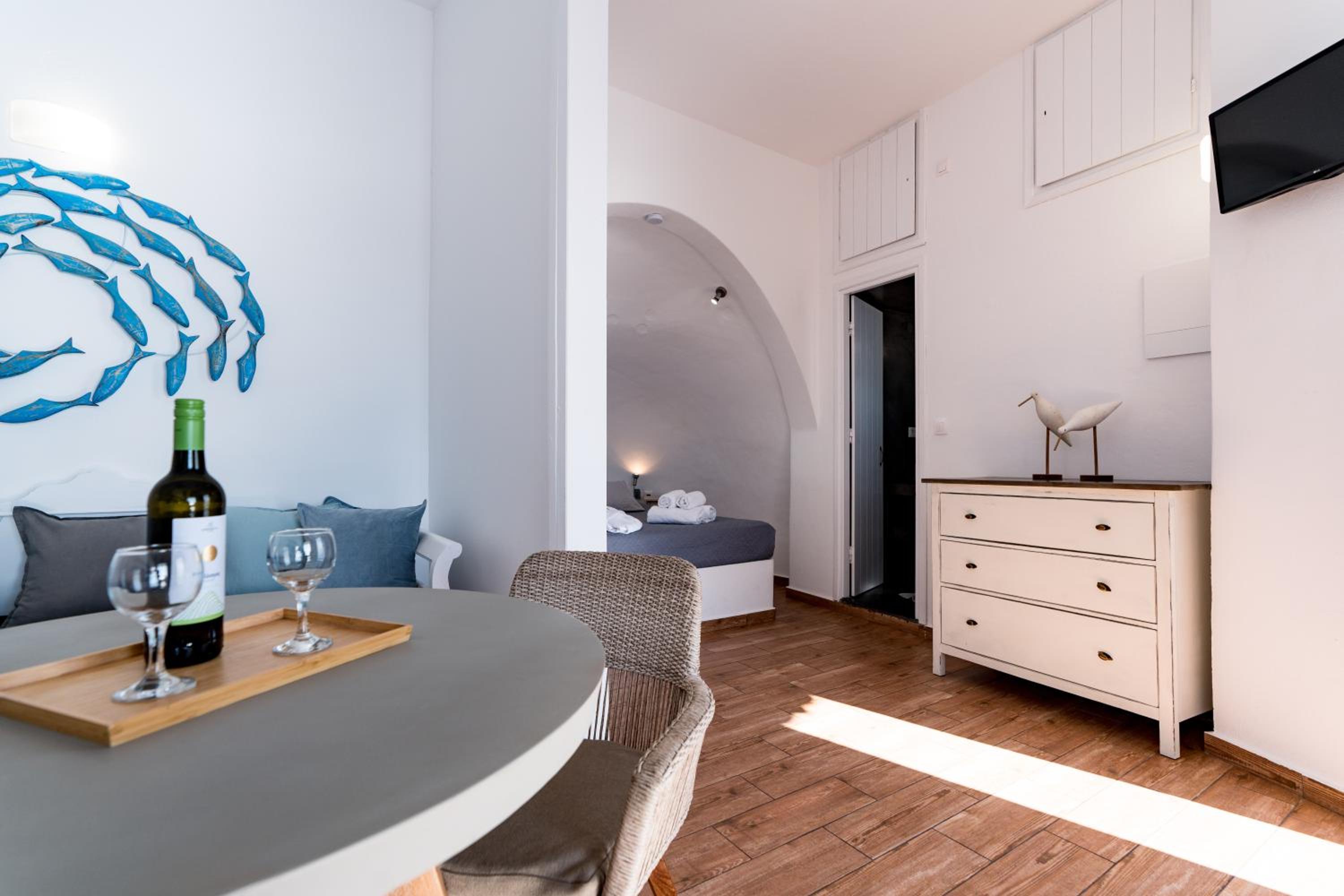 Cave Studio with Caldera View