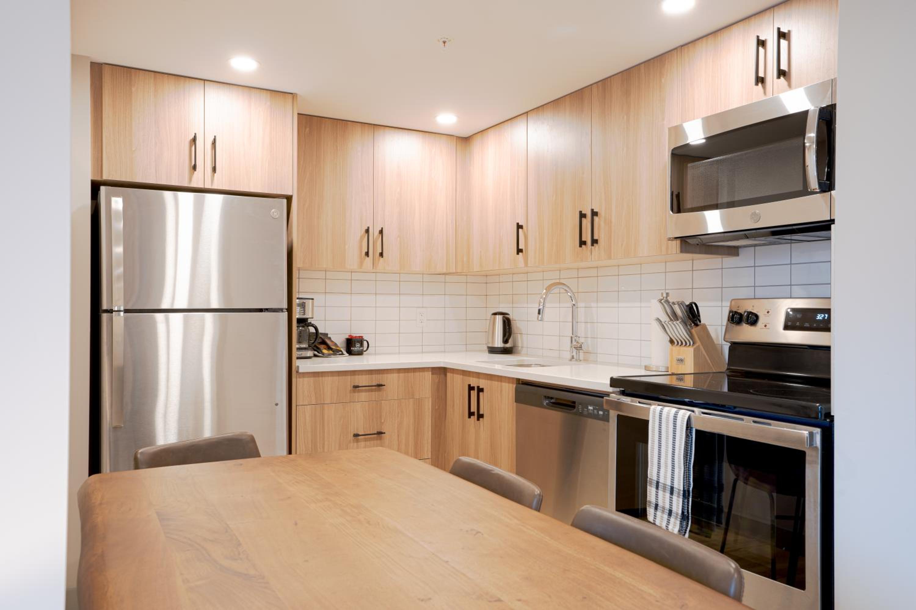 Two-Bedroom Apartment - Photo 3