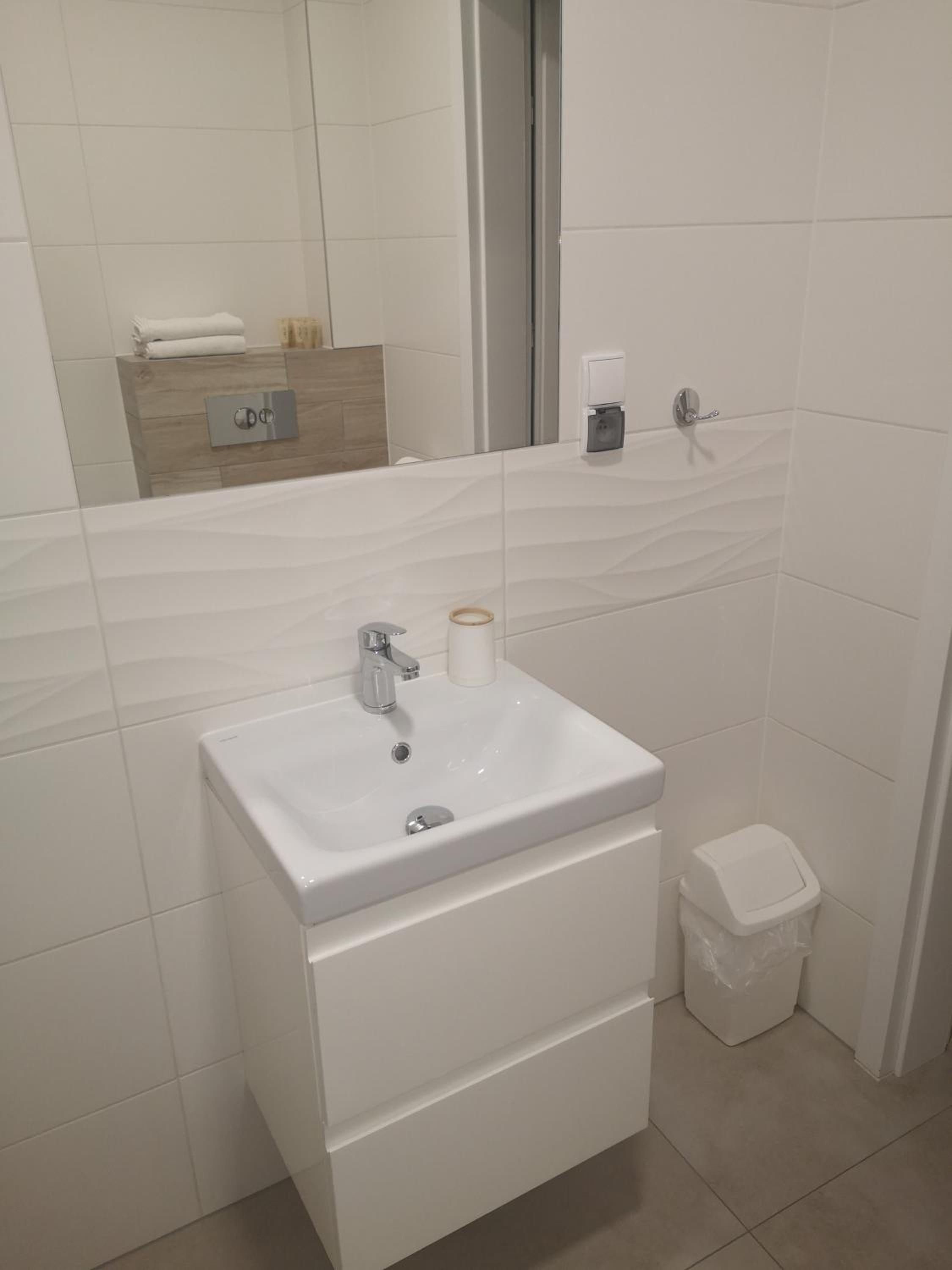 Deluxe Double Room with Balcony photo 3