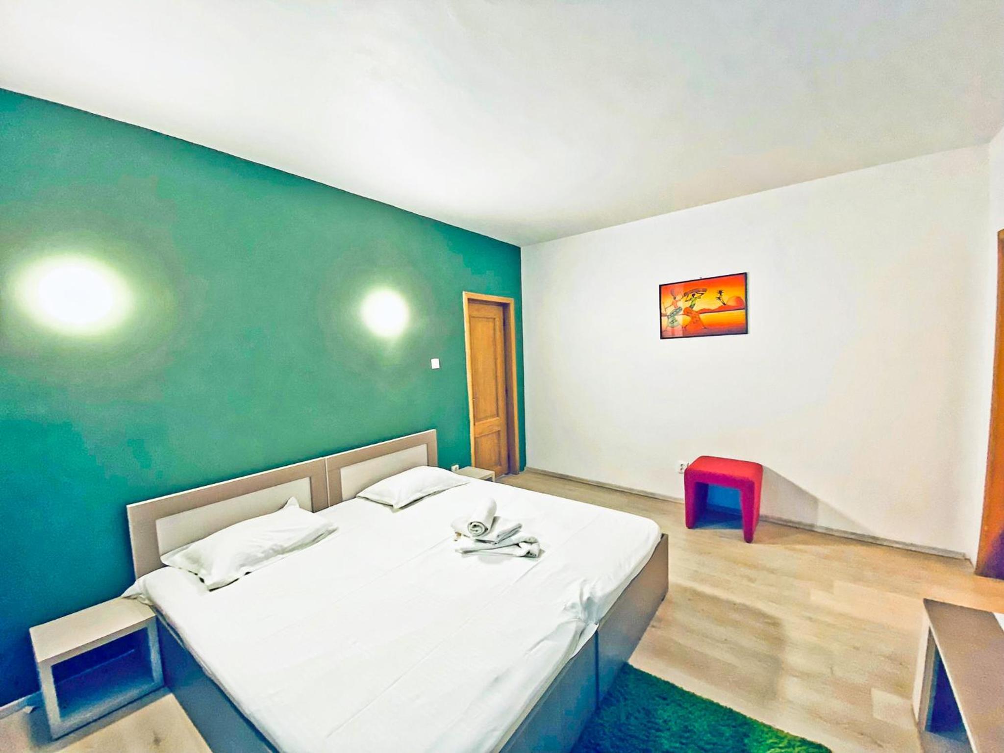 Apartment with Terrace - Photo 6