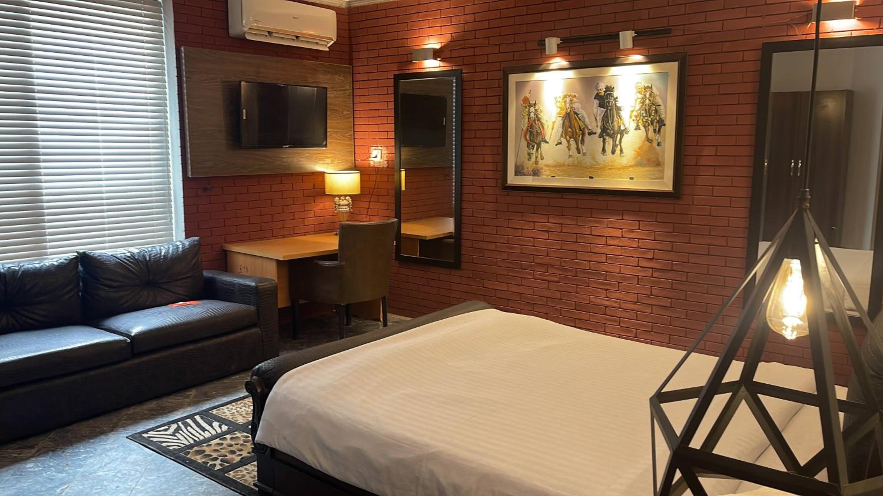 King Room with Pool View photo 1