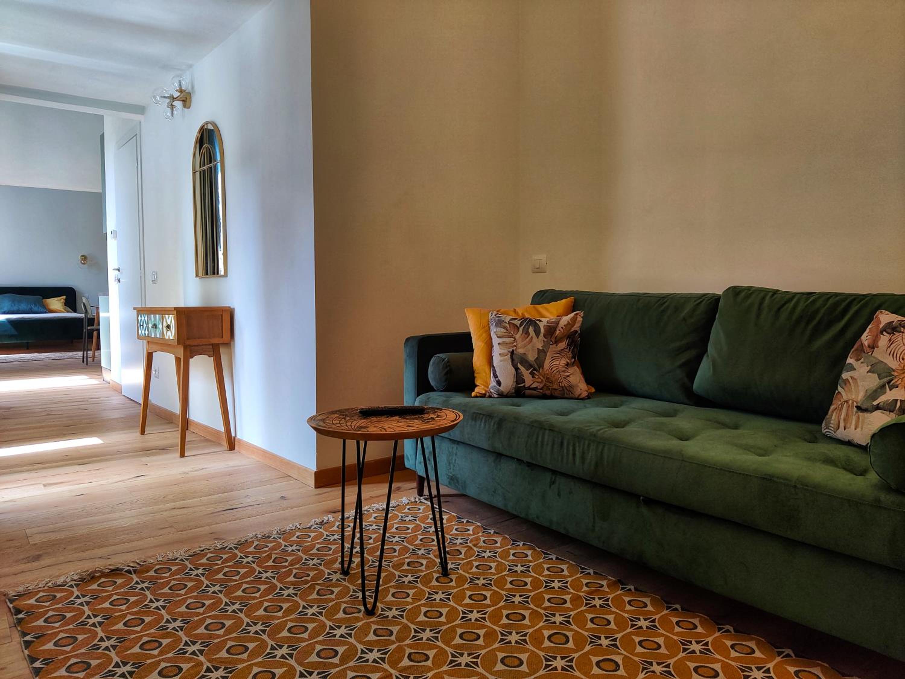 One-Bedroom Apartment