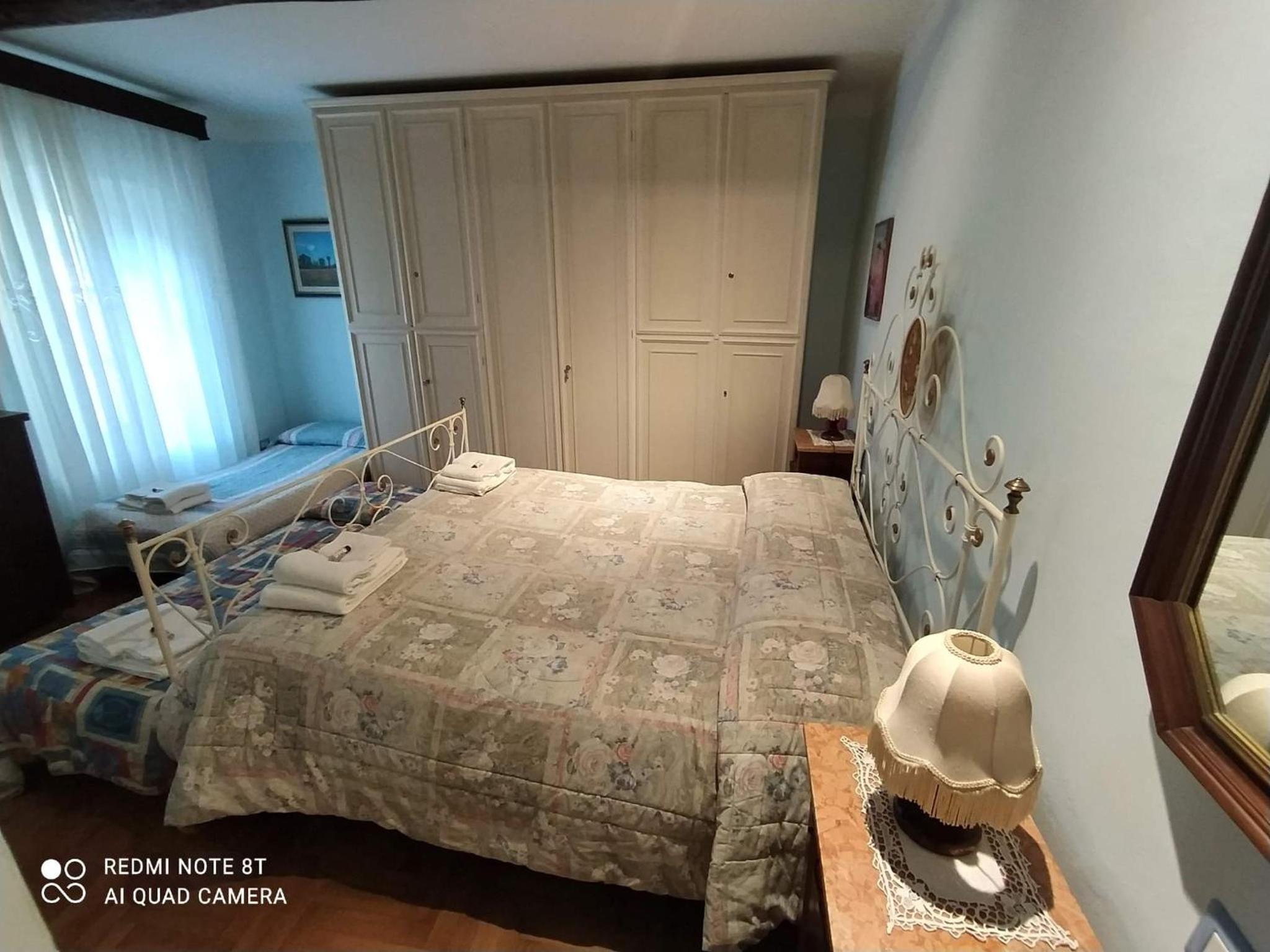 Quadruple Room with Private Bathroom photo 1