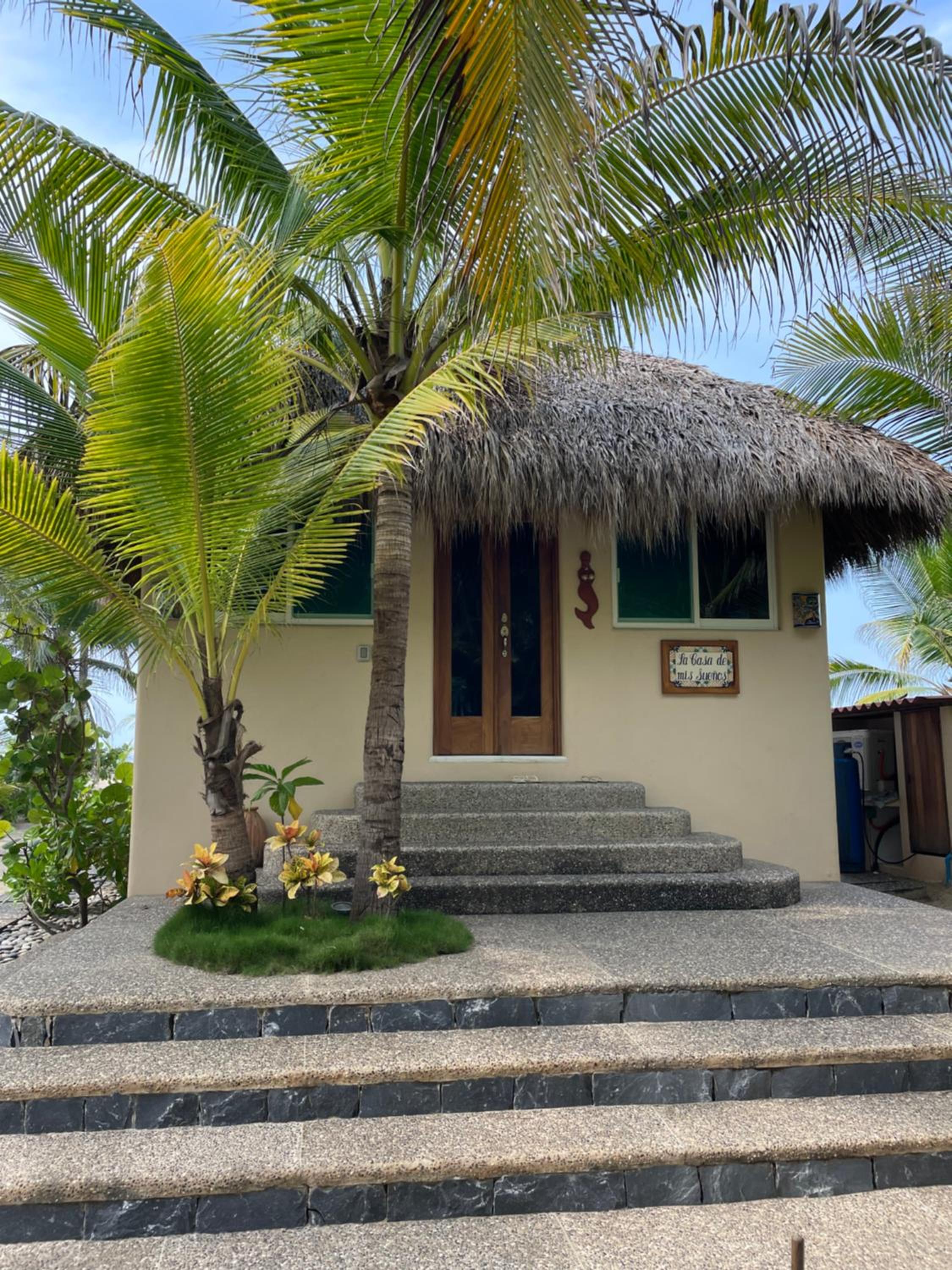Villa - Beach Front photo 2