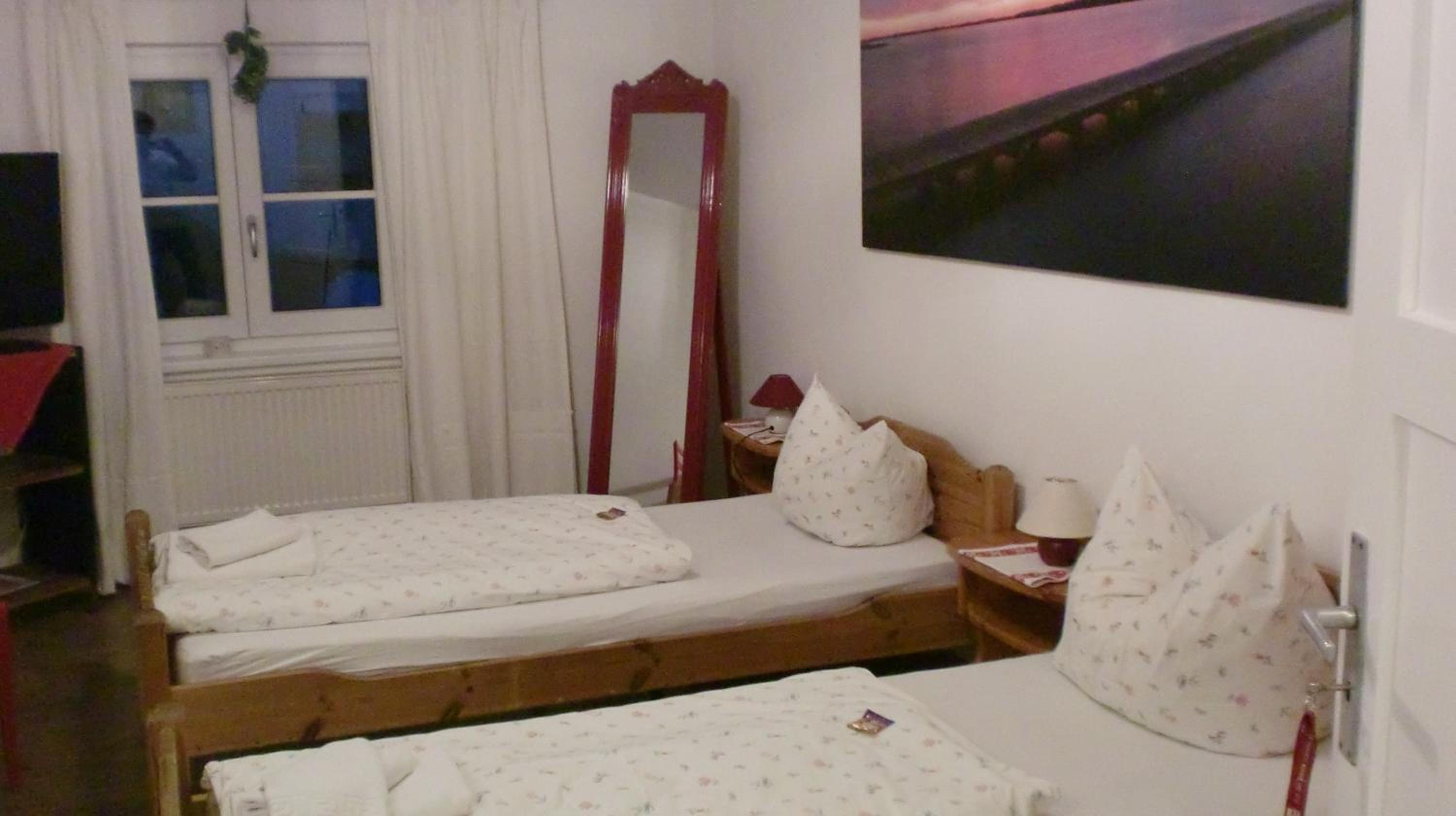 Double Room With Shared Bathroom photo 1
