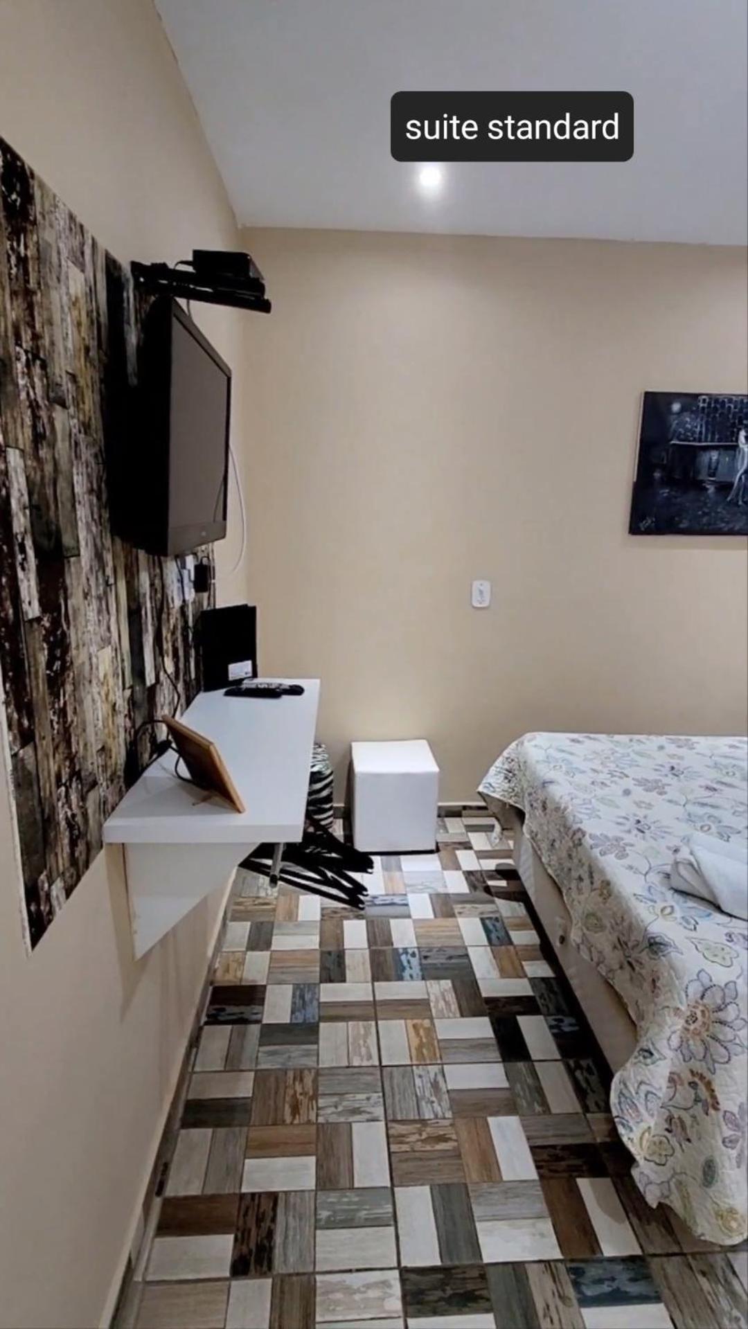 Triple Room with Bathroom - Photo 4