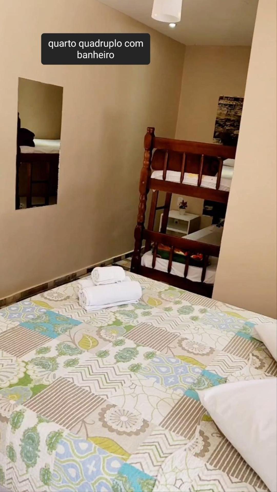 Quadruple Room with Bathroom - Photo 3