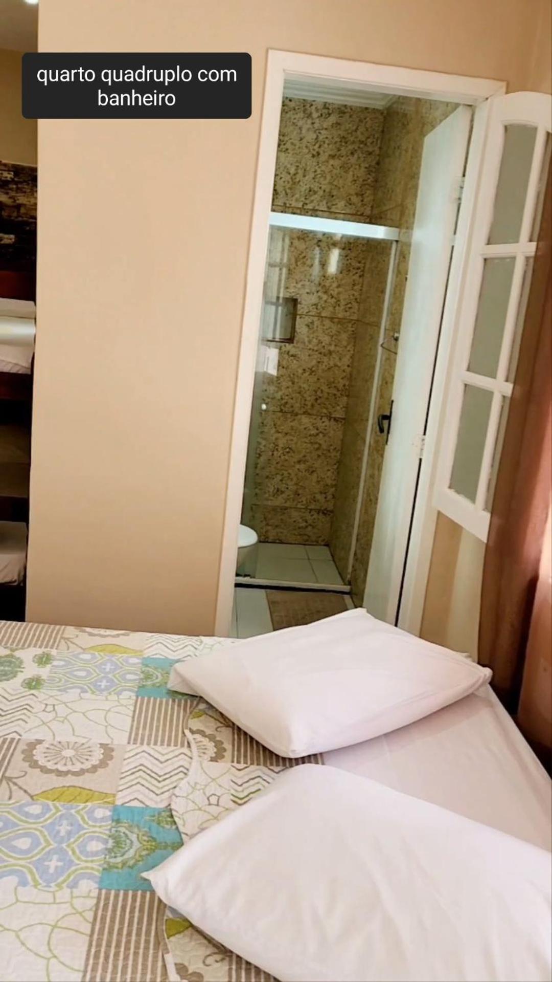 Quadruple Room with Bathroom - Photo 23