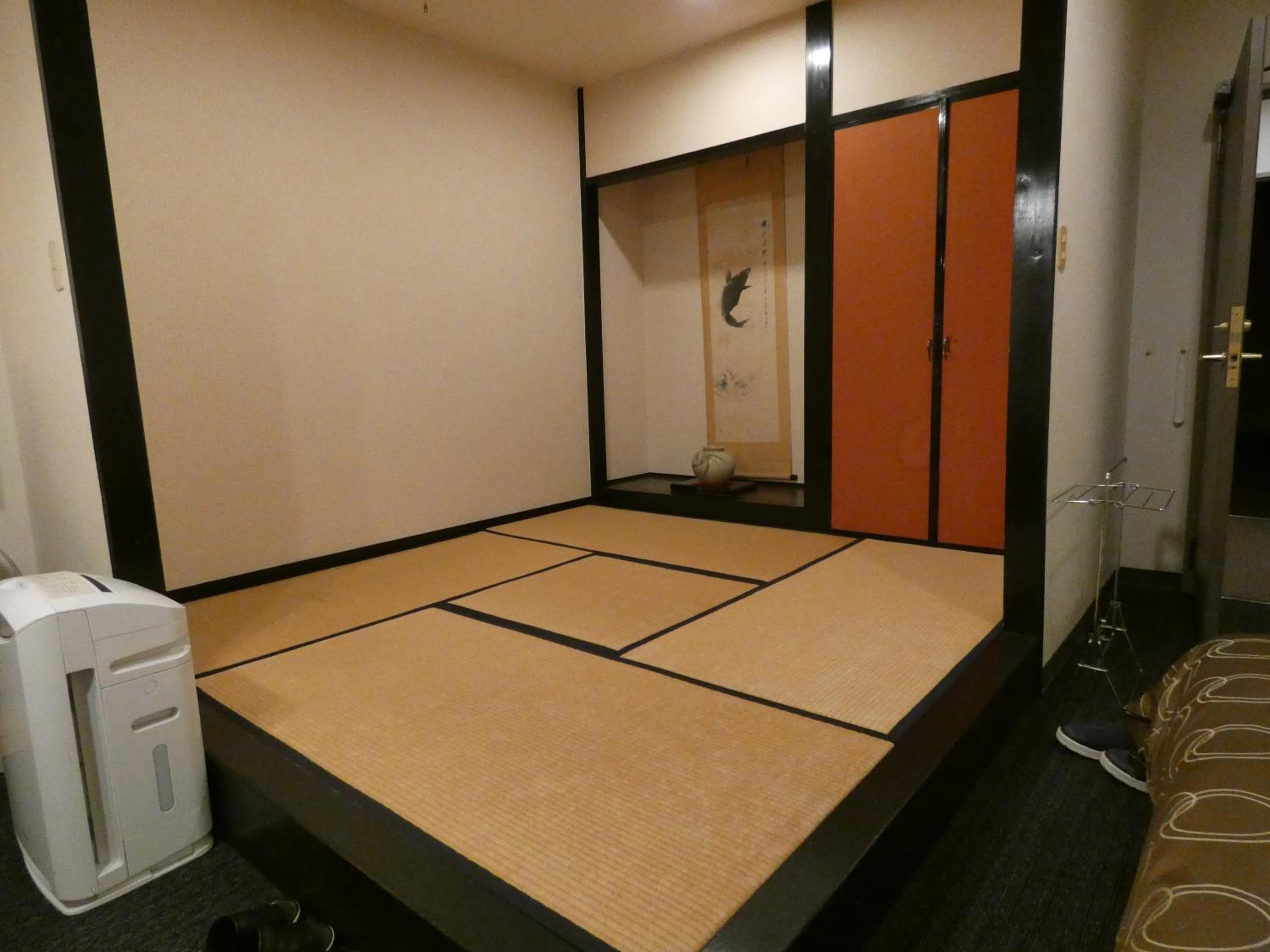 Twin Room with Tatami Area - Photo 4