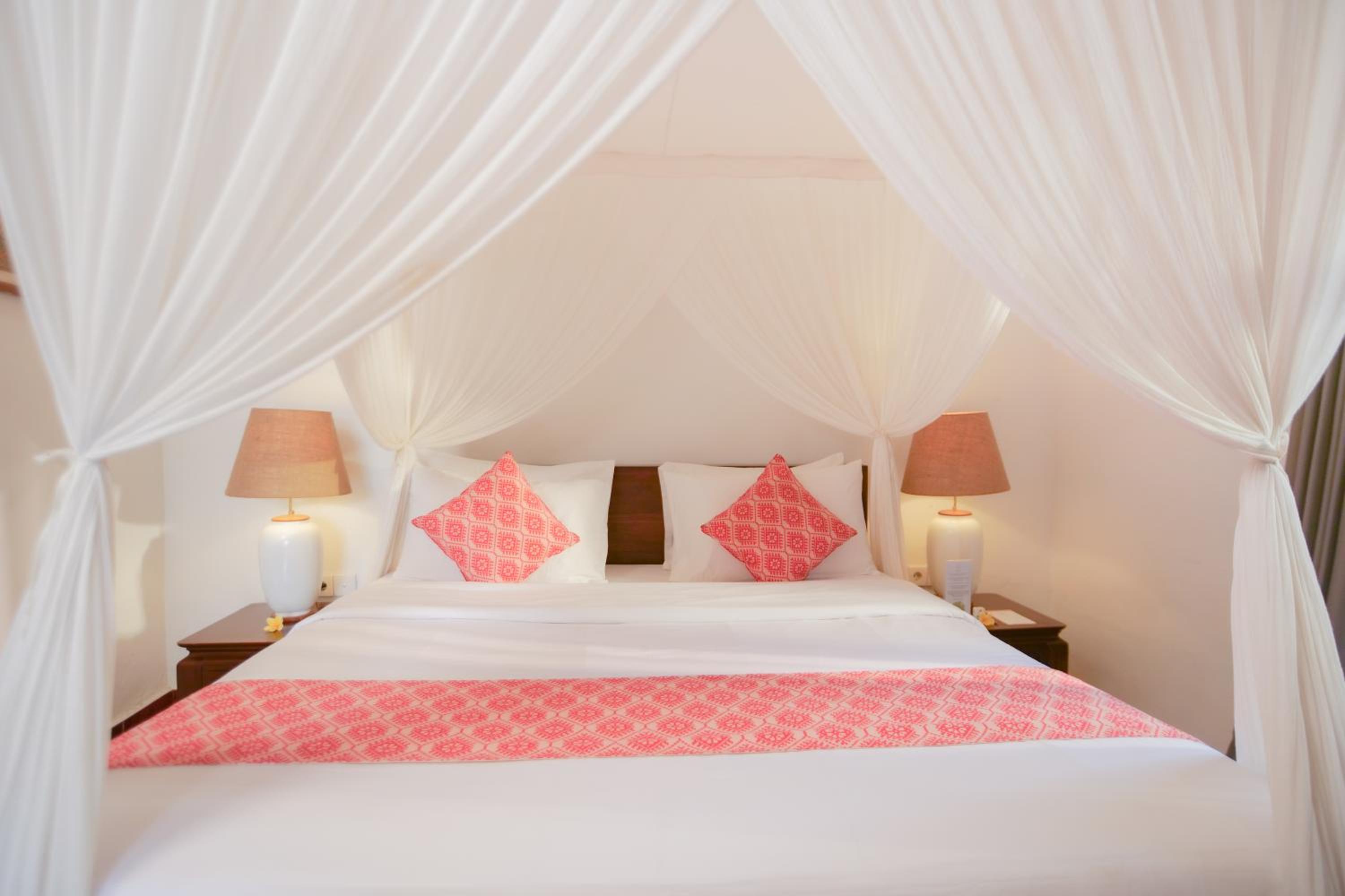 Double Room with Pool View