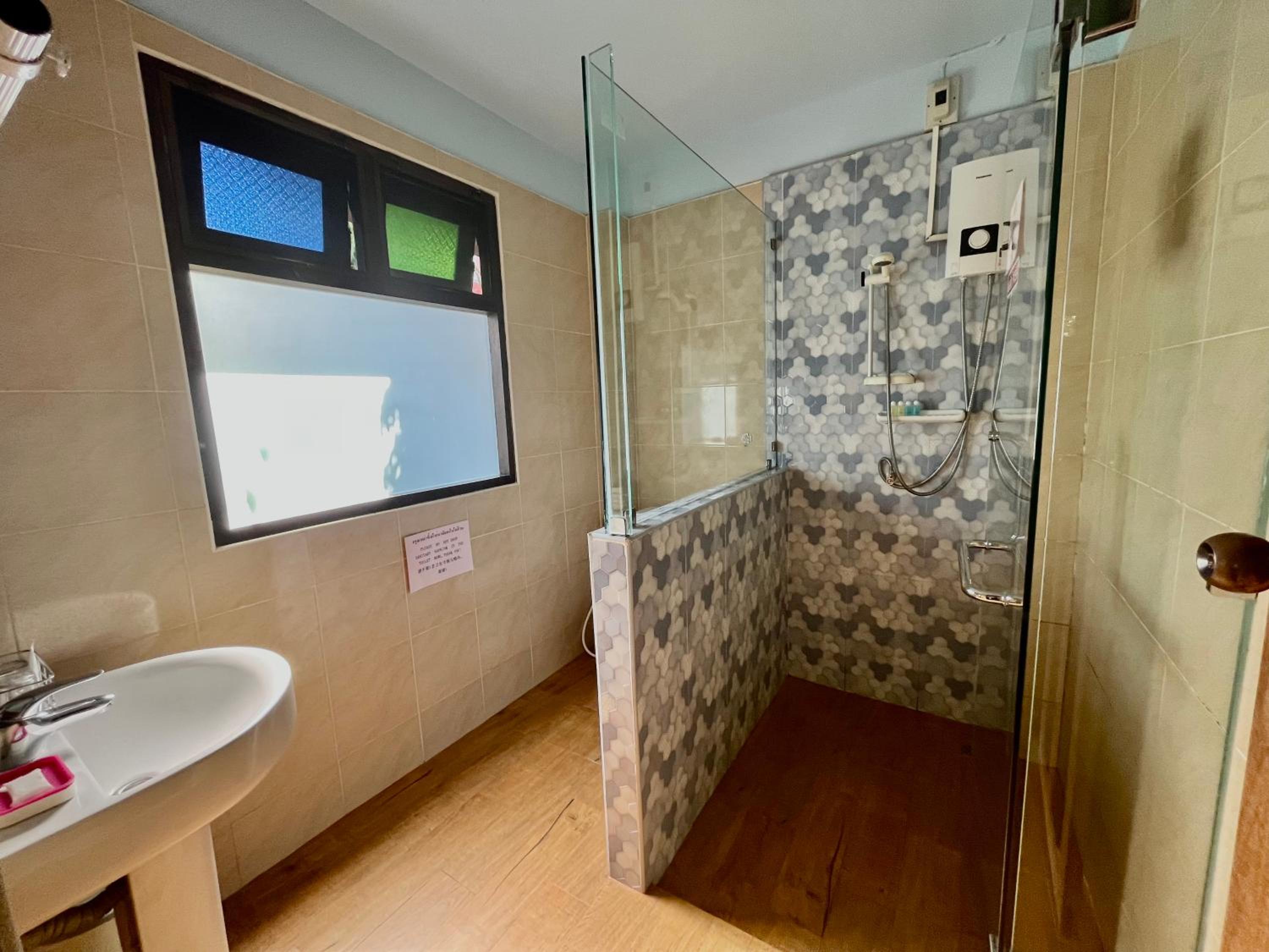 Deluxe Double Room - Photo 4