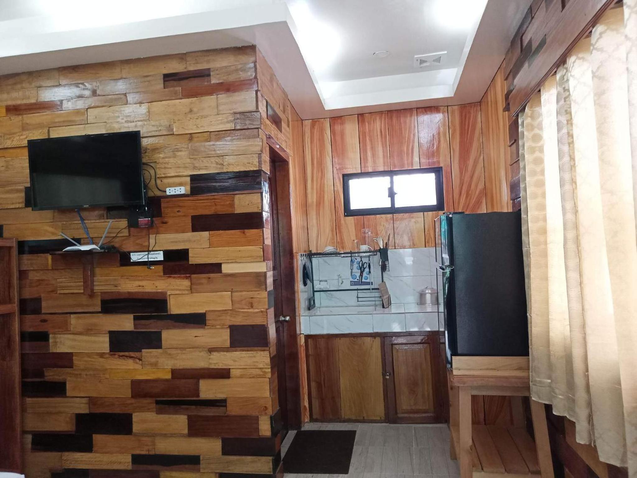 Deluxe Room - Photo 6