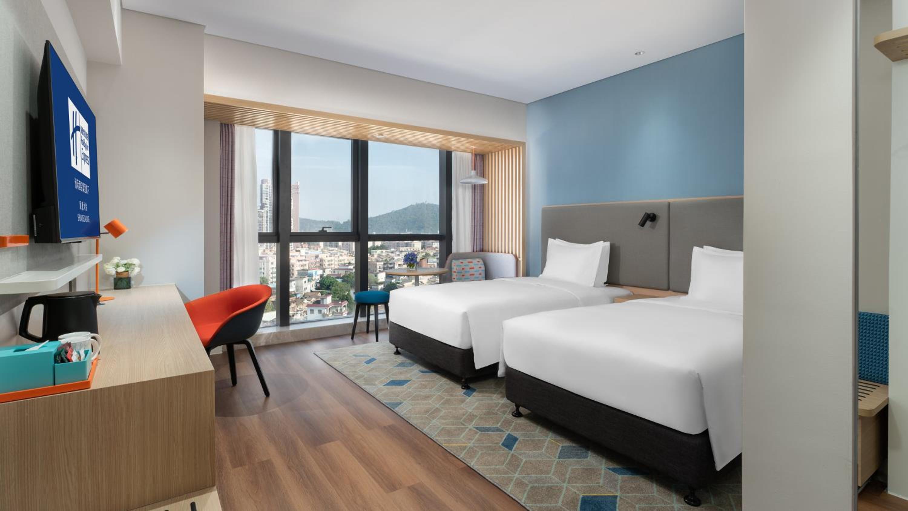 Standard Twin Room - Photo 4