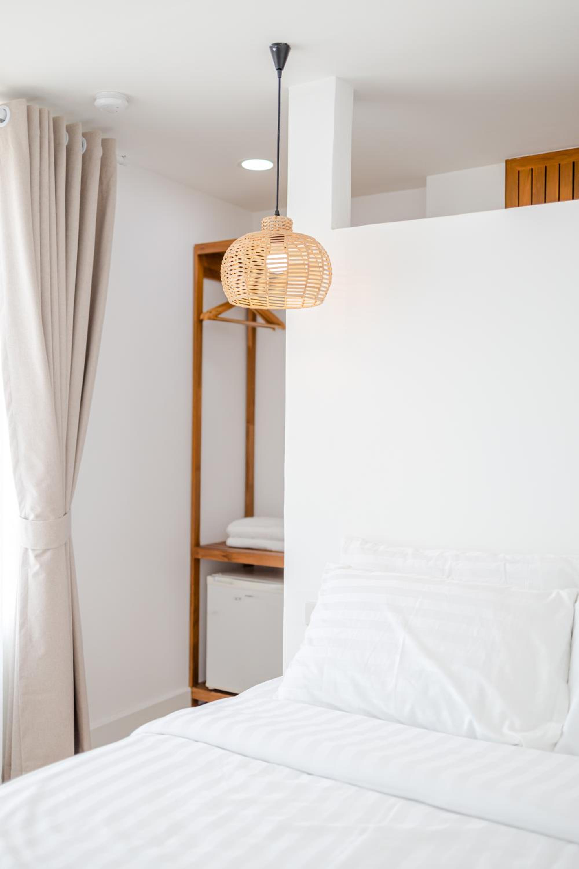 Standard Queen Room - Photo 5