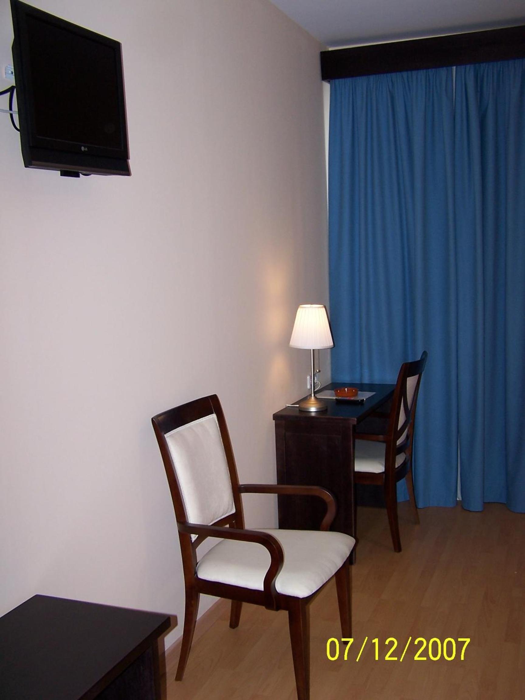 Single Room photo 3